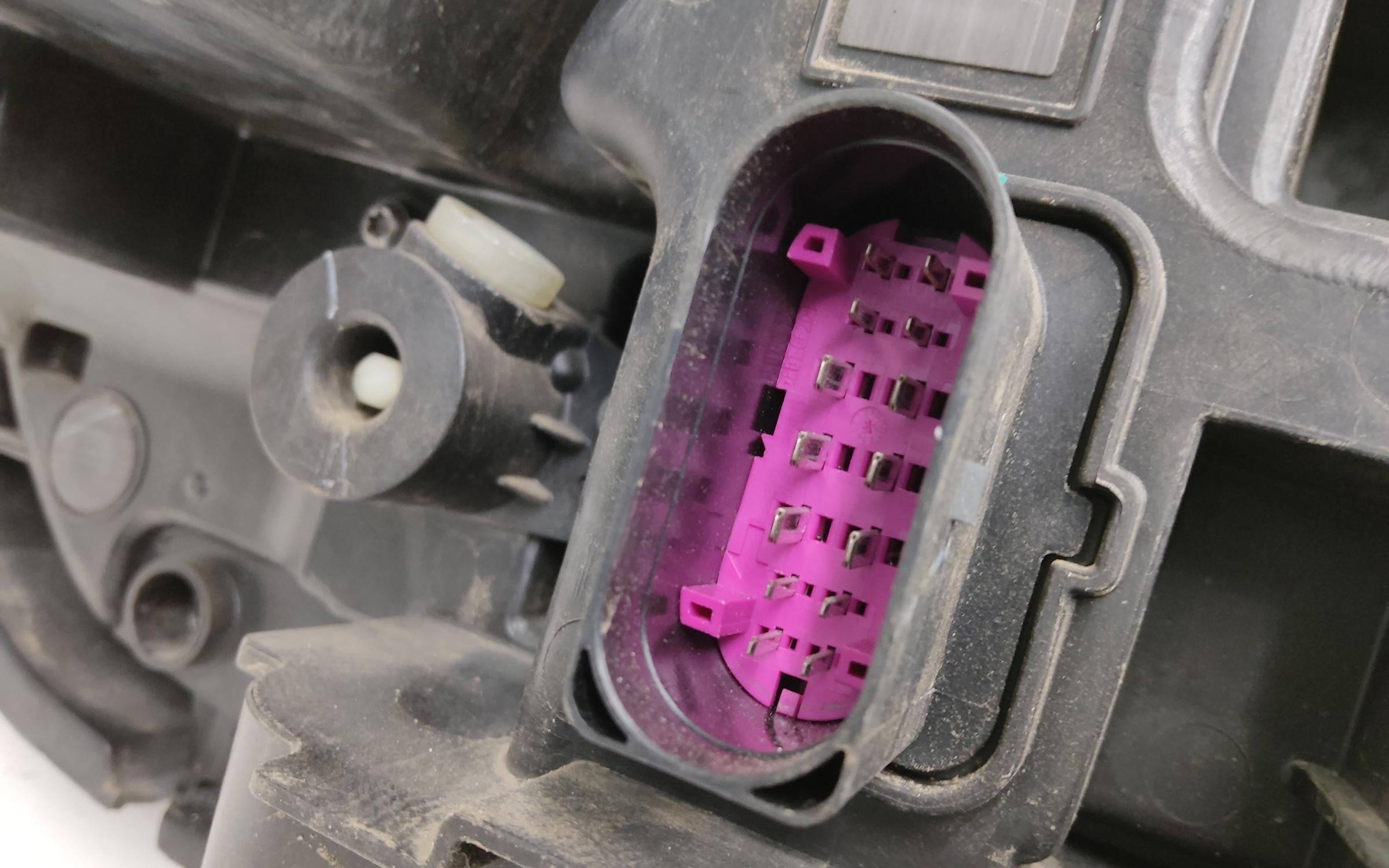 Фара передняя левая Geely Atlas Pro LED