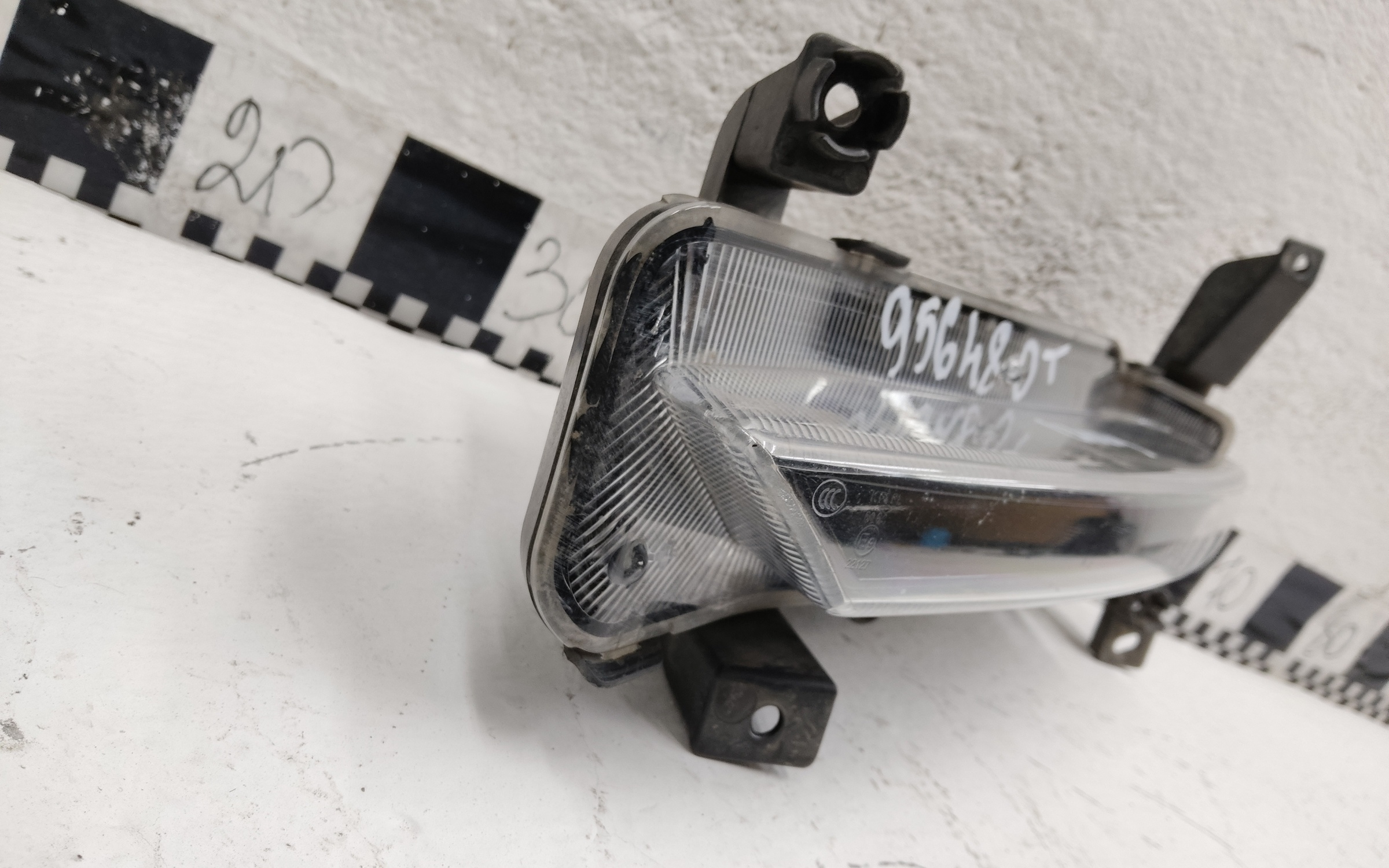 Фара ПТФ передняя левая Chery Tiggo 8 Pro LED