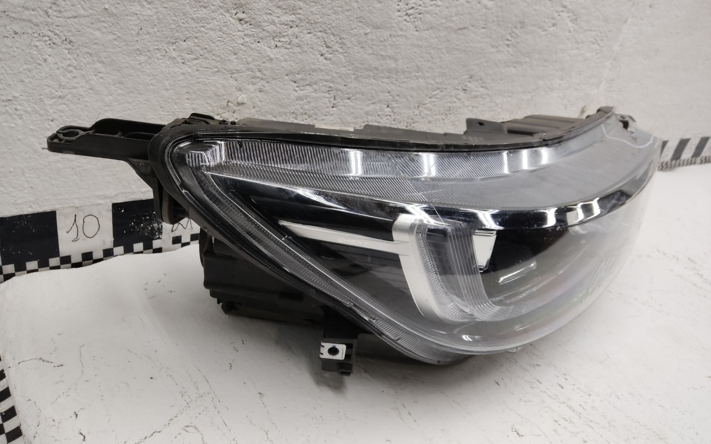 Фара передняя правая Chery Tiggo 8 Pro LED