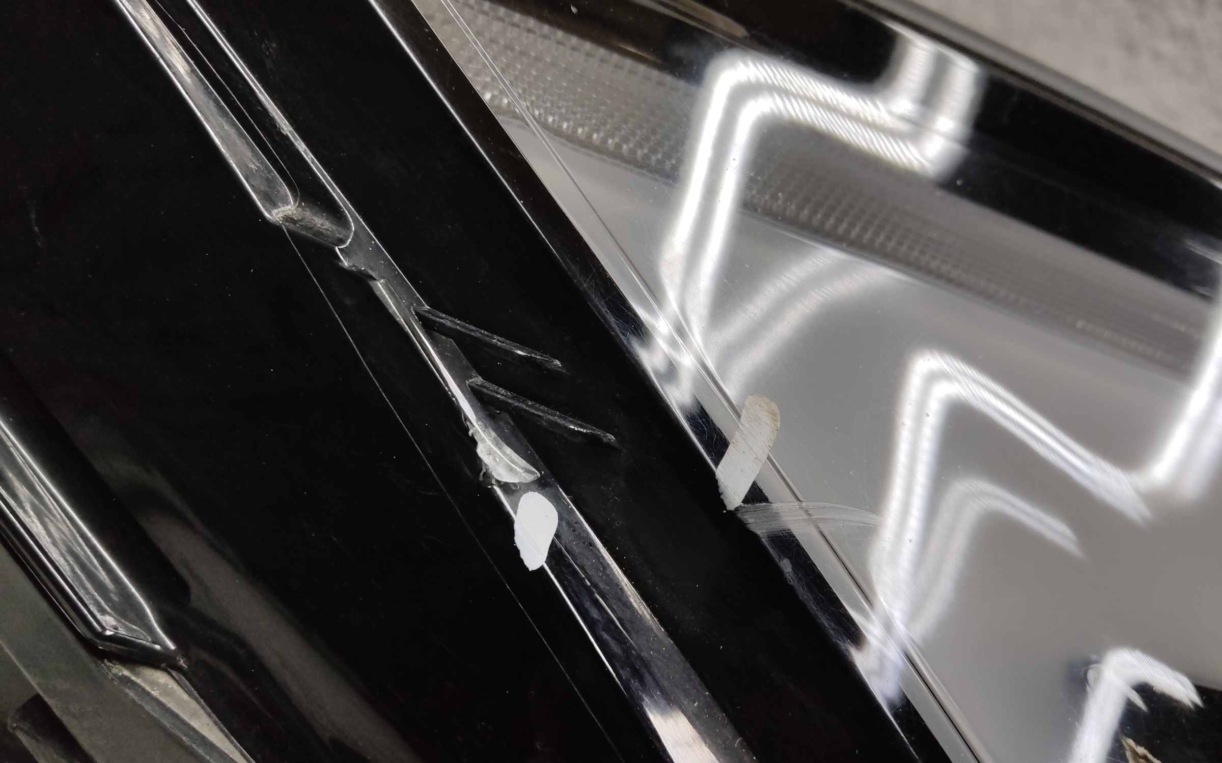 Фара передняя правая Geely Atlas 2 LED
