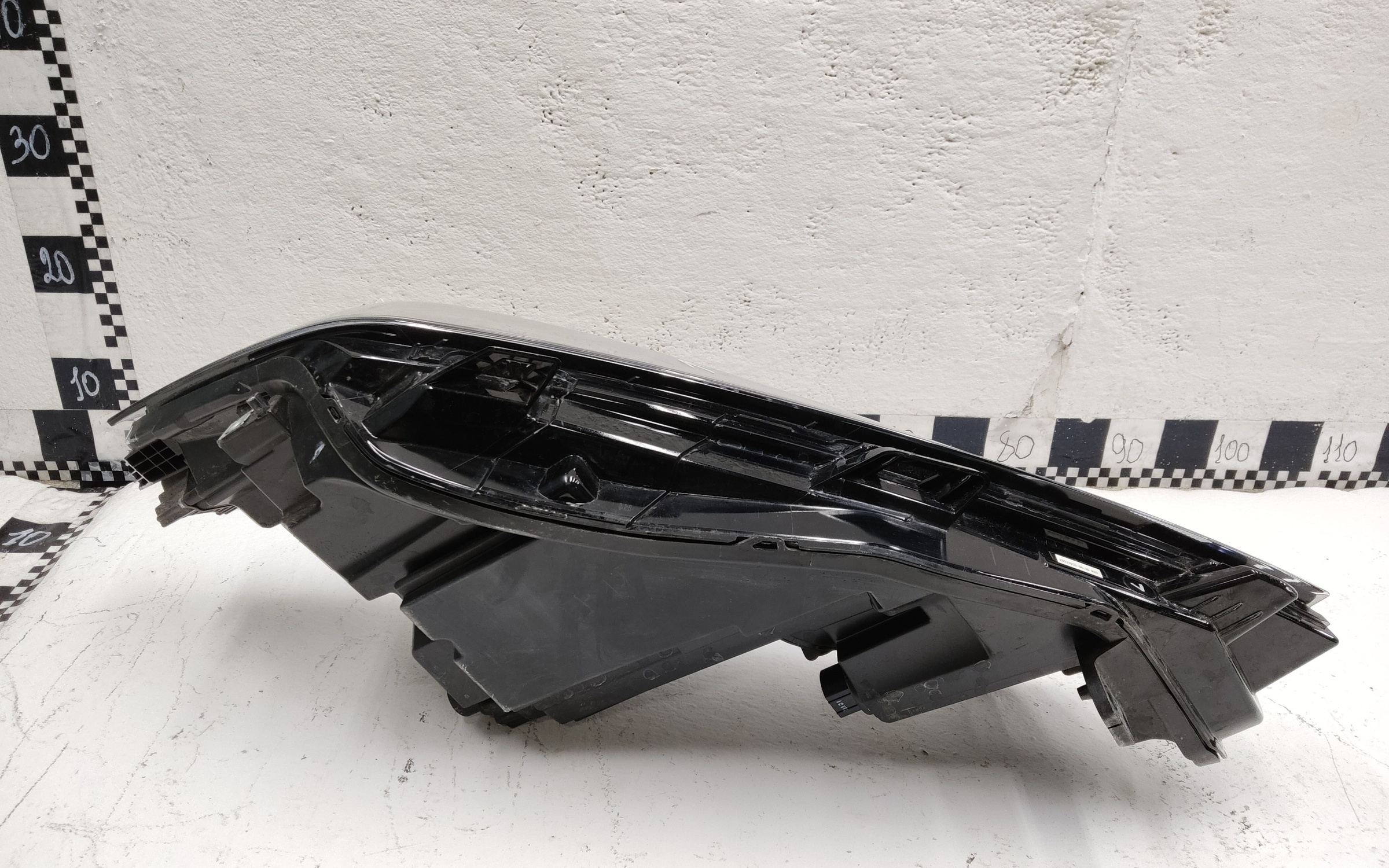 Фара передняя правая Changan Lamore LED