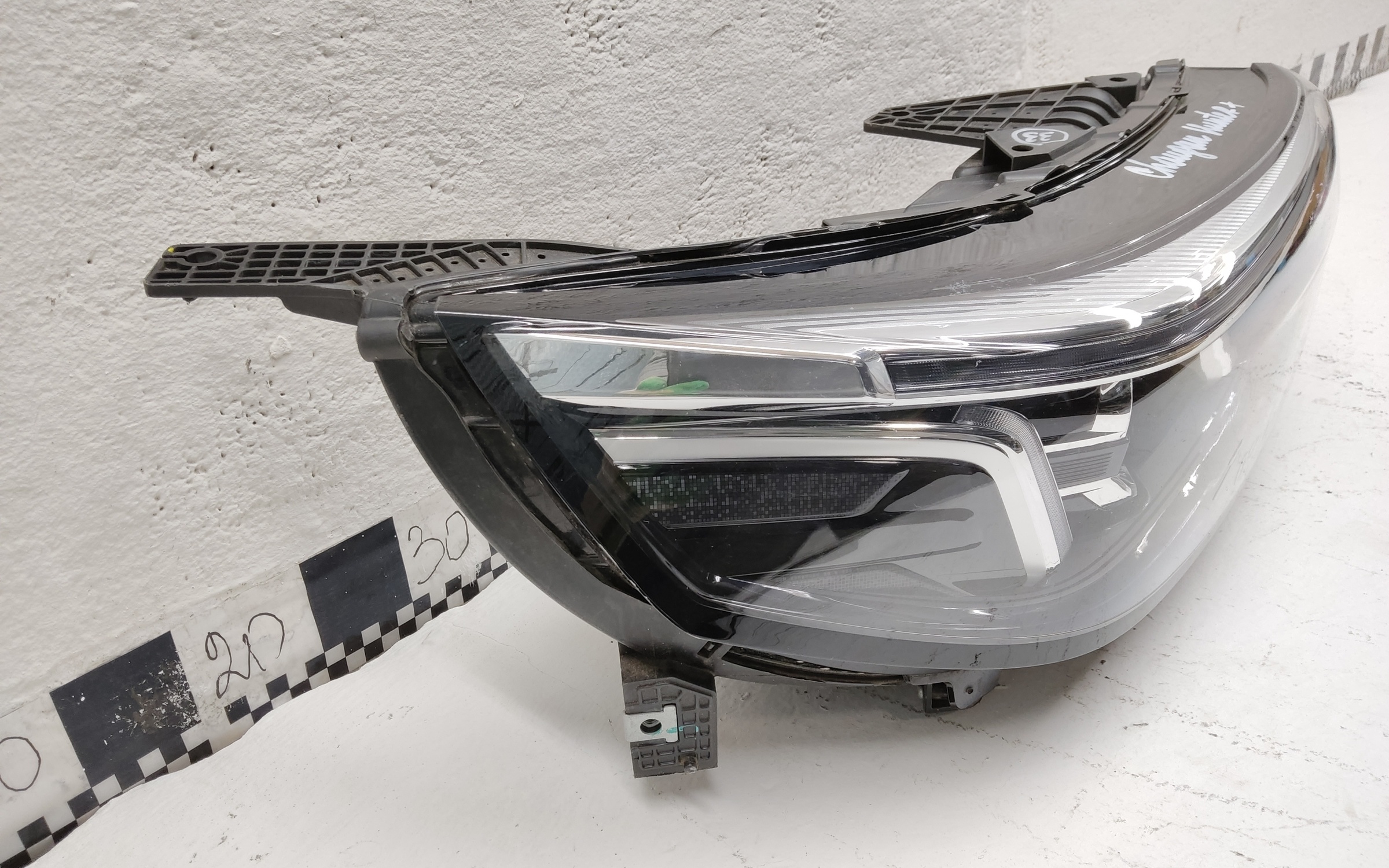 Фара передняя правая Changan Hunter Plus LED