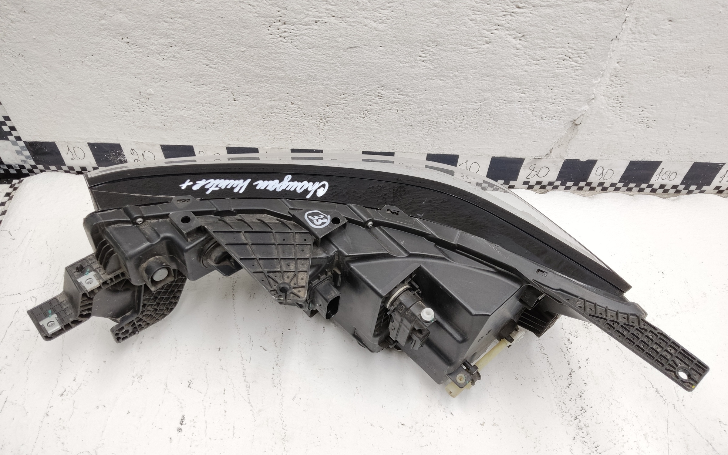 Фара передняя правая Changan Hunter Plus LED