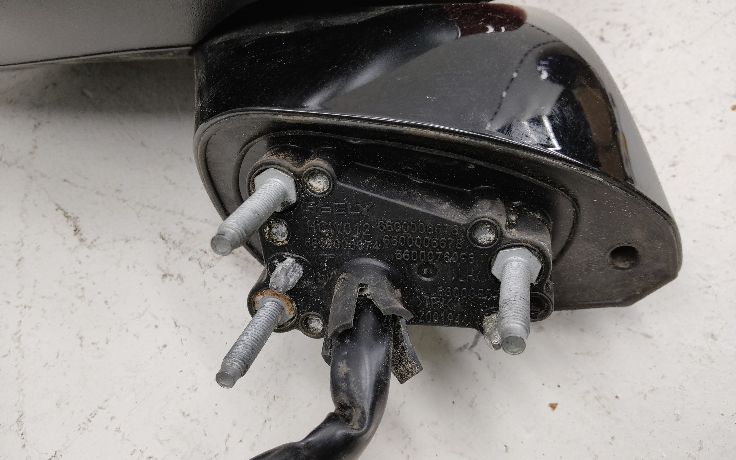 Зеркало левое Geely Tugella 14+1 контактов