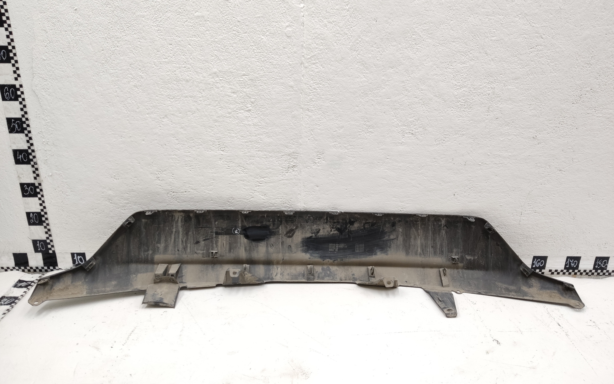 Накладка заднего бампера Toyota Highlander 4