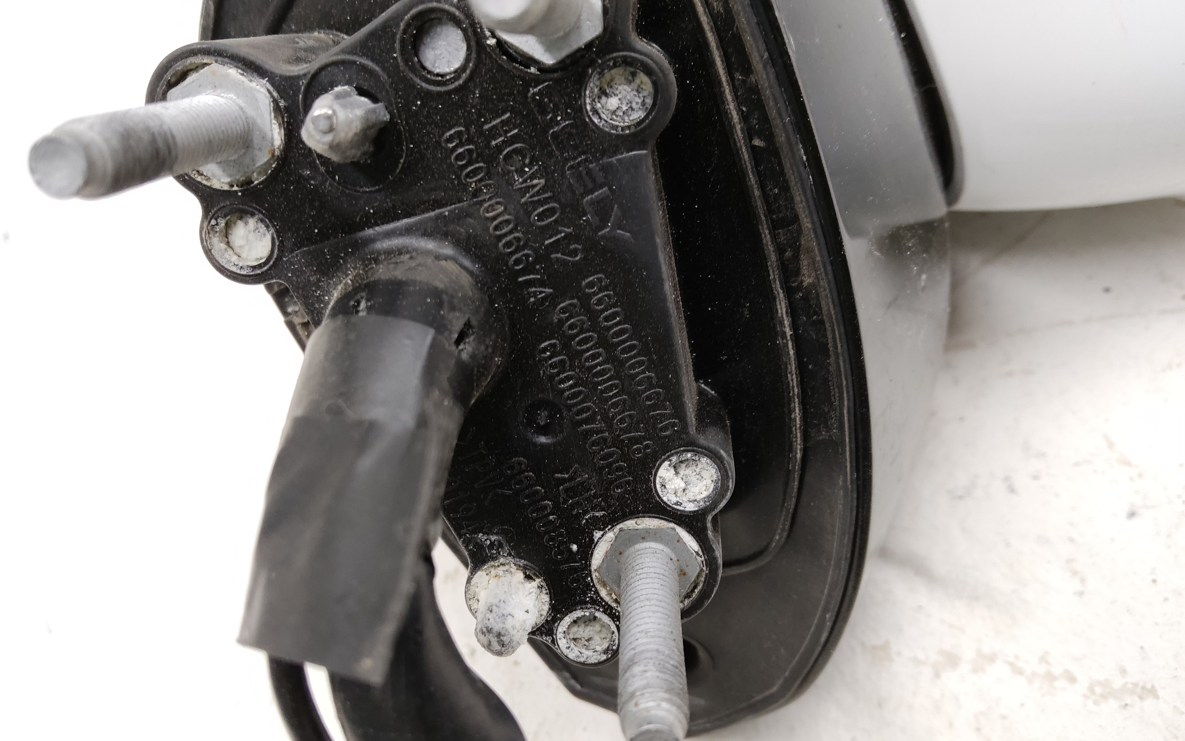 Зеркало левое Geely Tugella 16+1 контактов