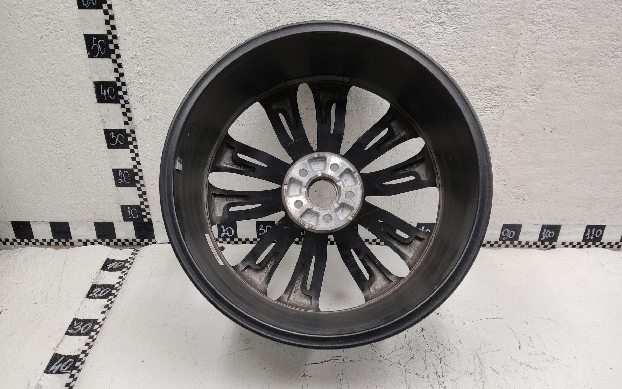 Диск колеса литой Geely Tugella R20 серый