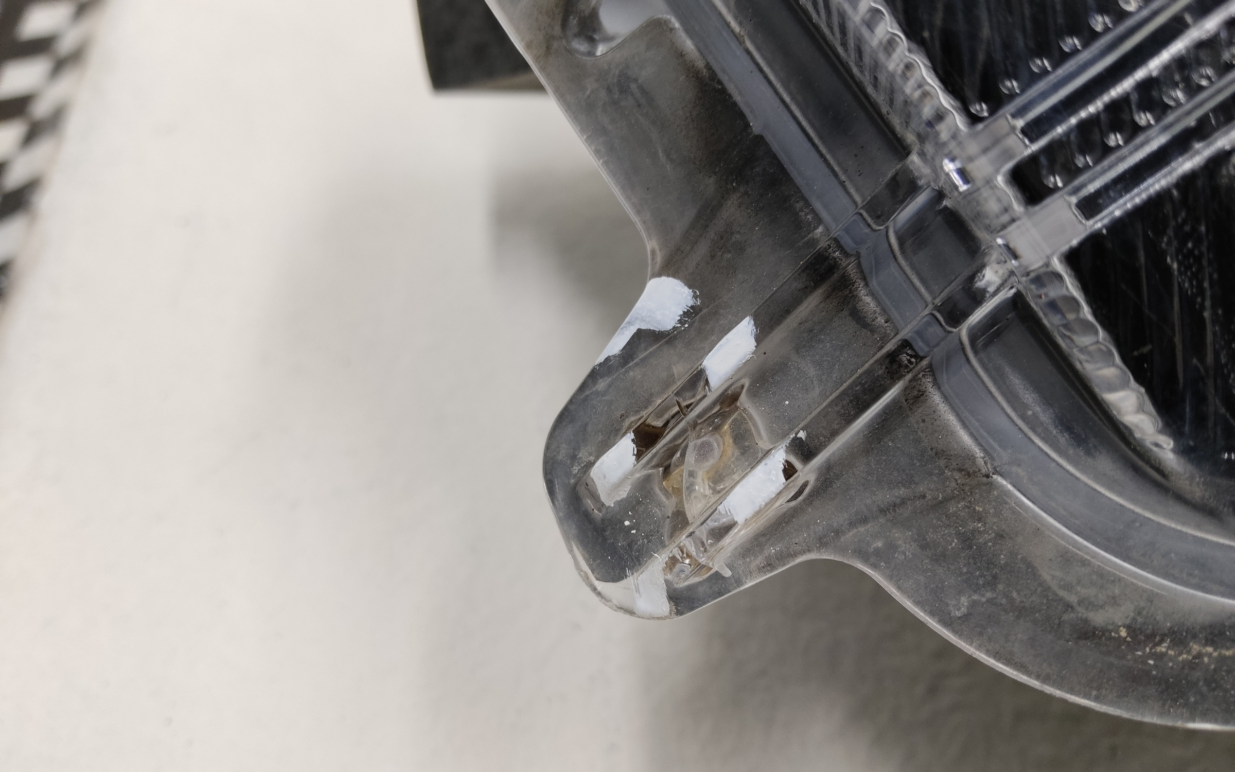 Фара передняя левая Toyota Corolla Е210 галоген