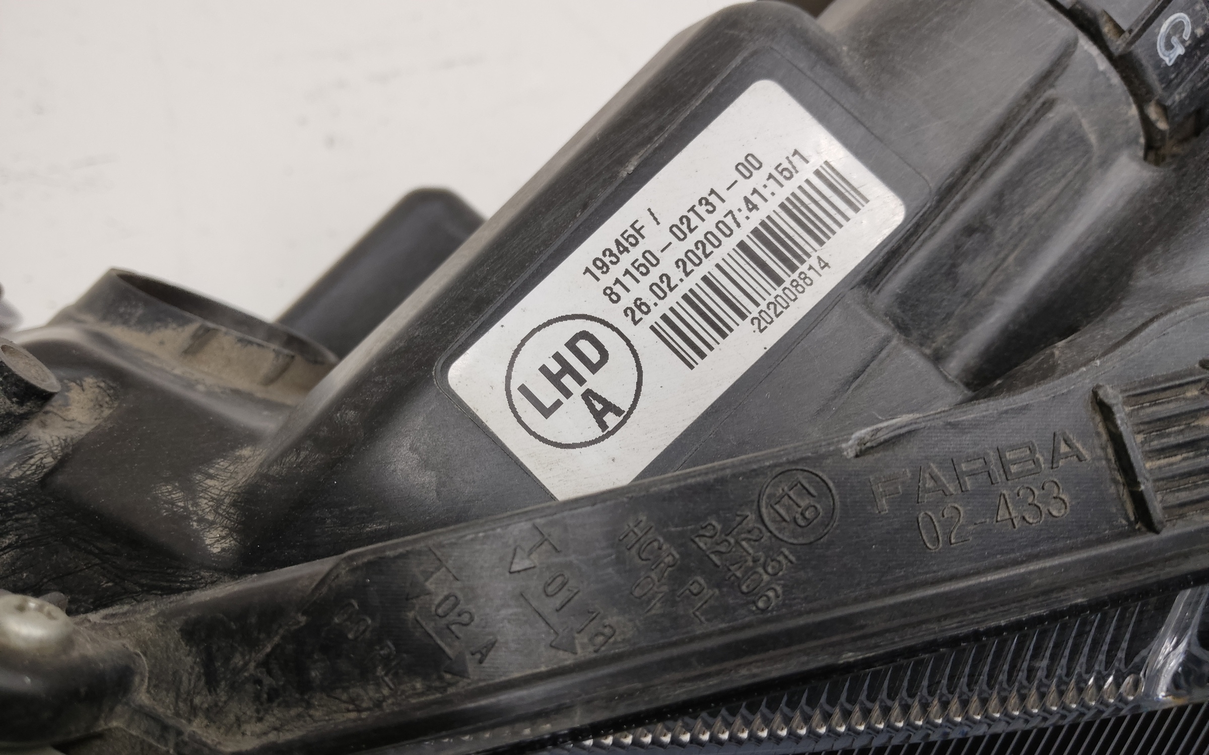 Фара передняя левая Toyota Corolla Е210 галоген