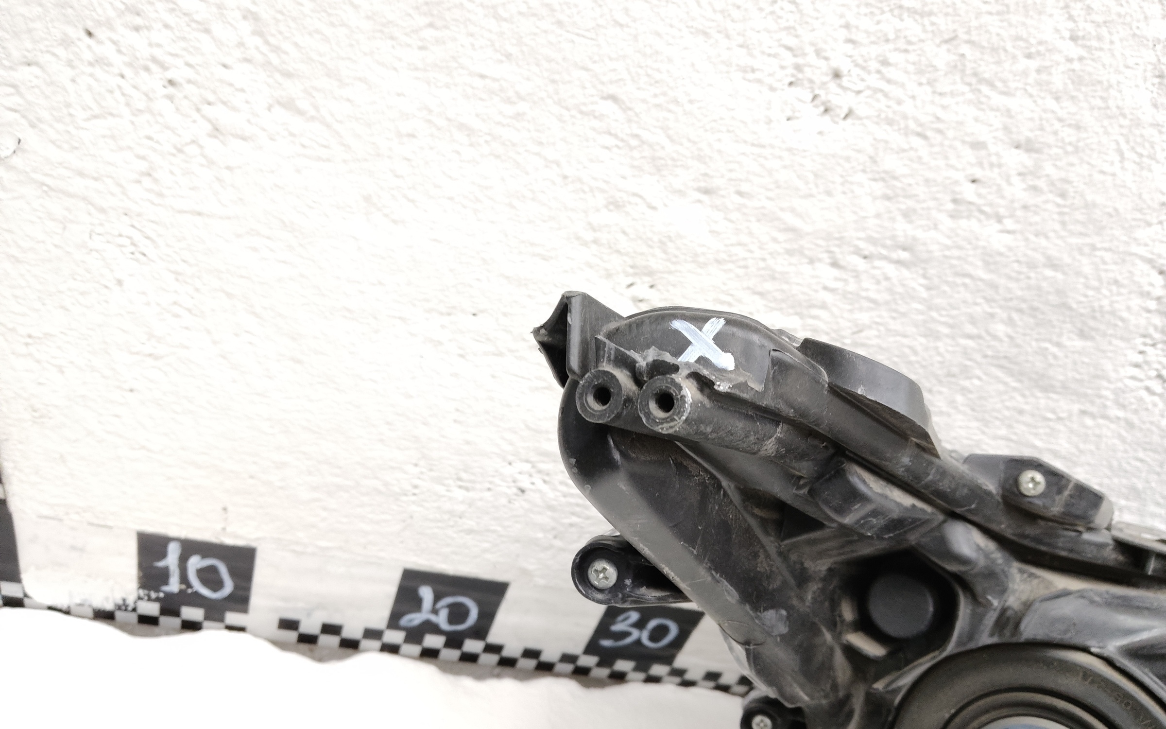 Фара передняя левая Toyota Corolla Е210 галоген