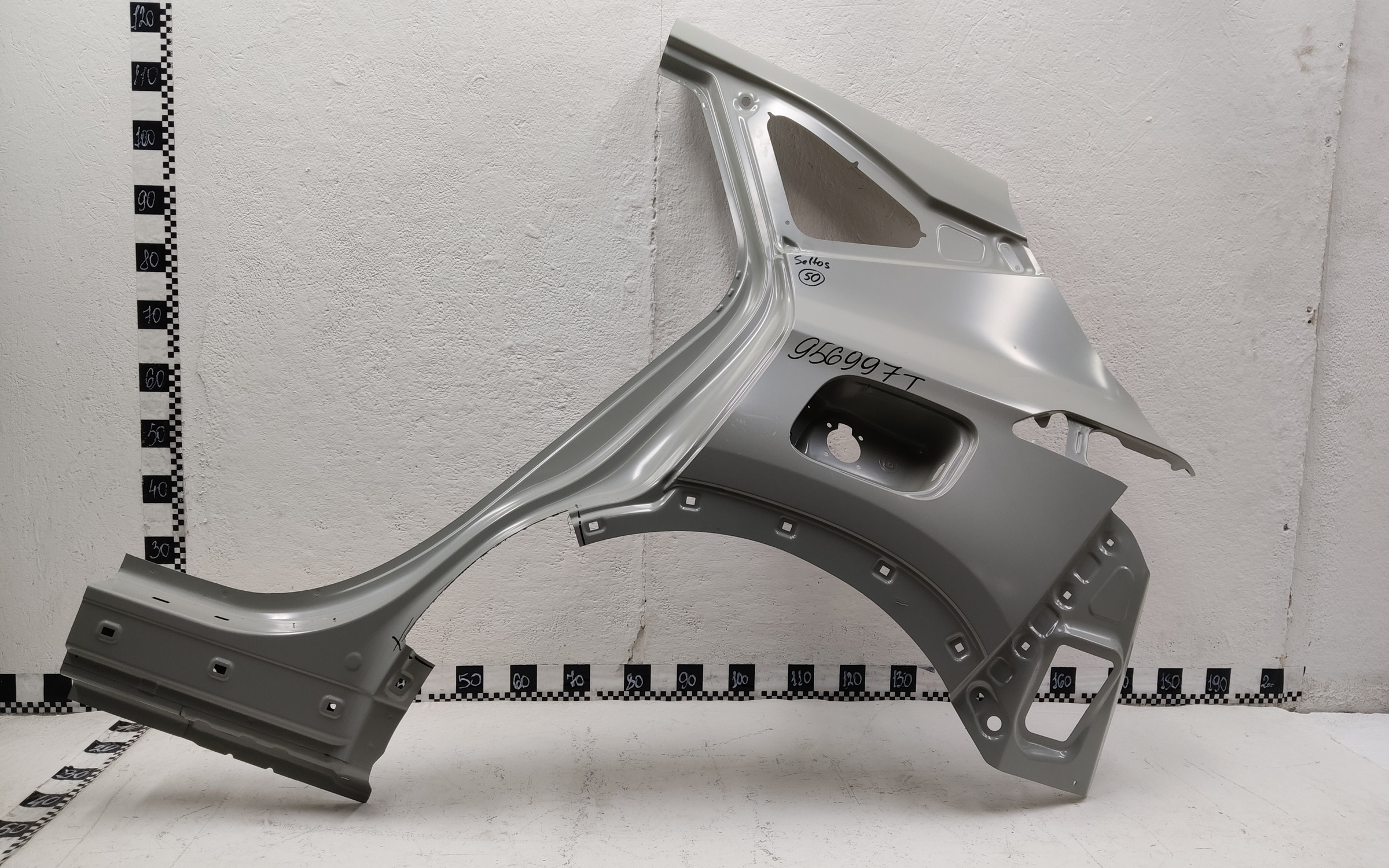 Крыло заднее левое Kia Seltos