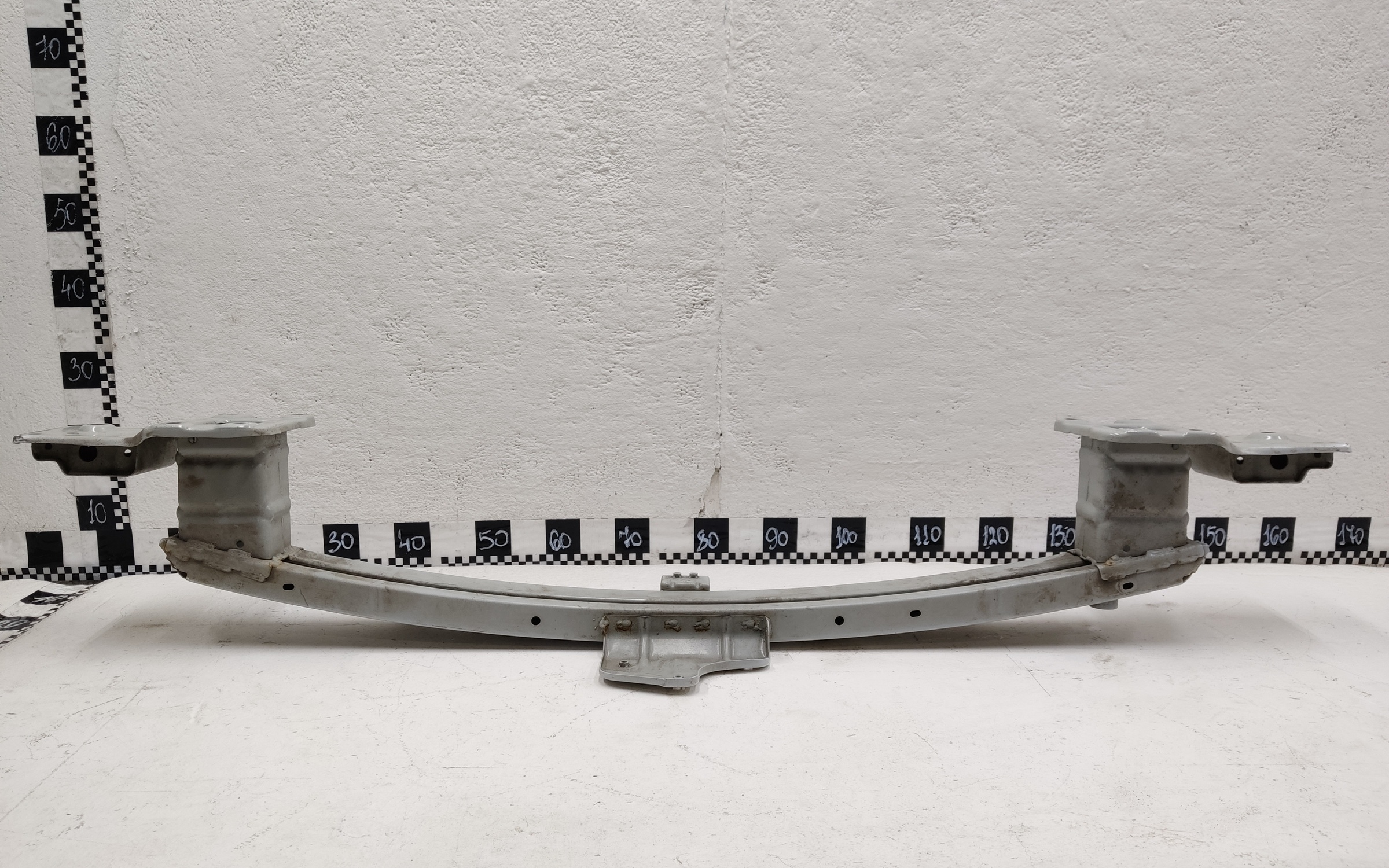 Усилитель переднего бампера Changan UNI-V