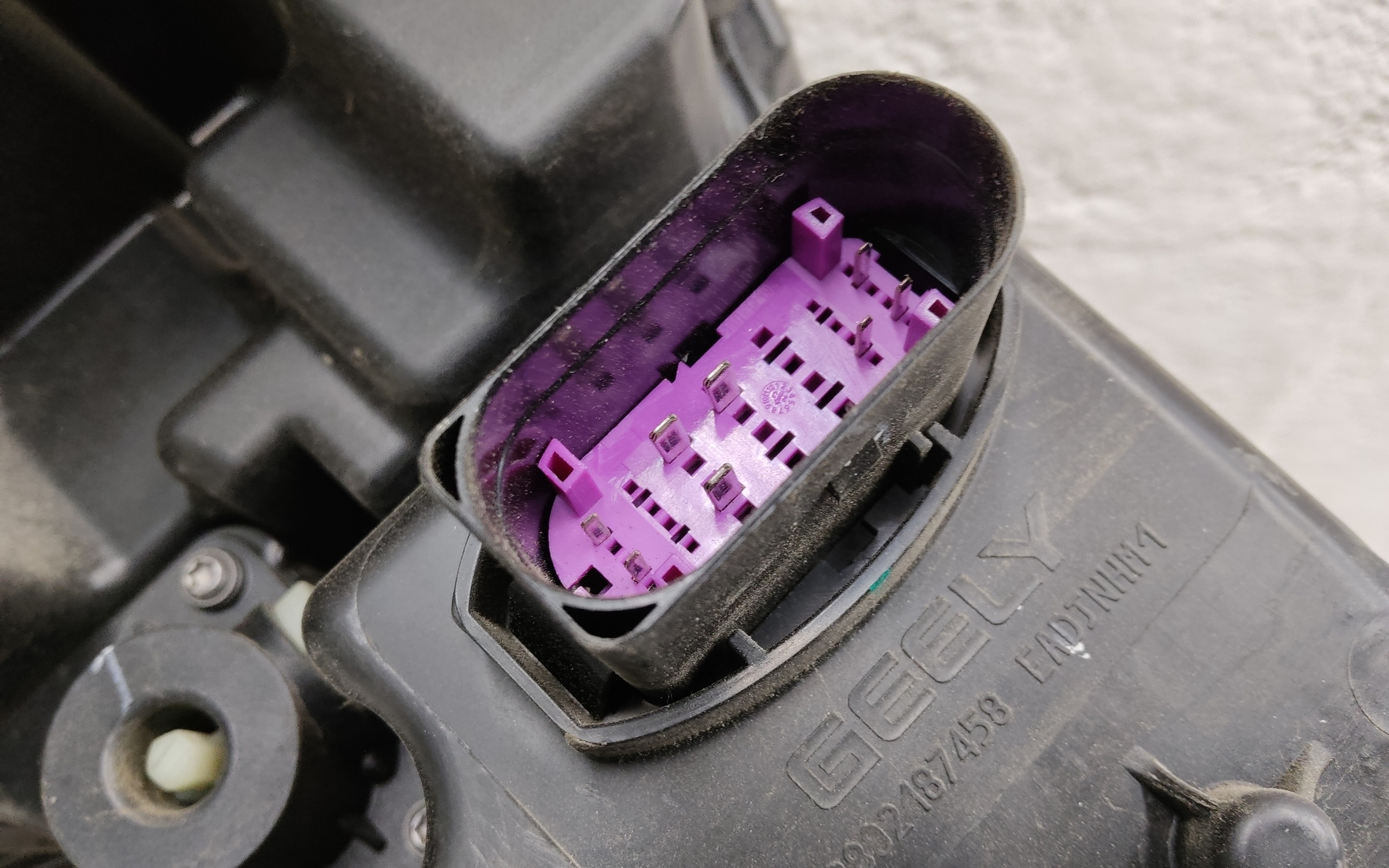 Фара передняя левая Geely Atlas 2 LED