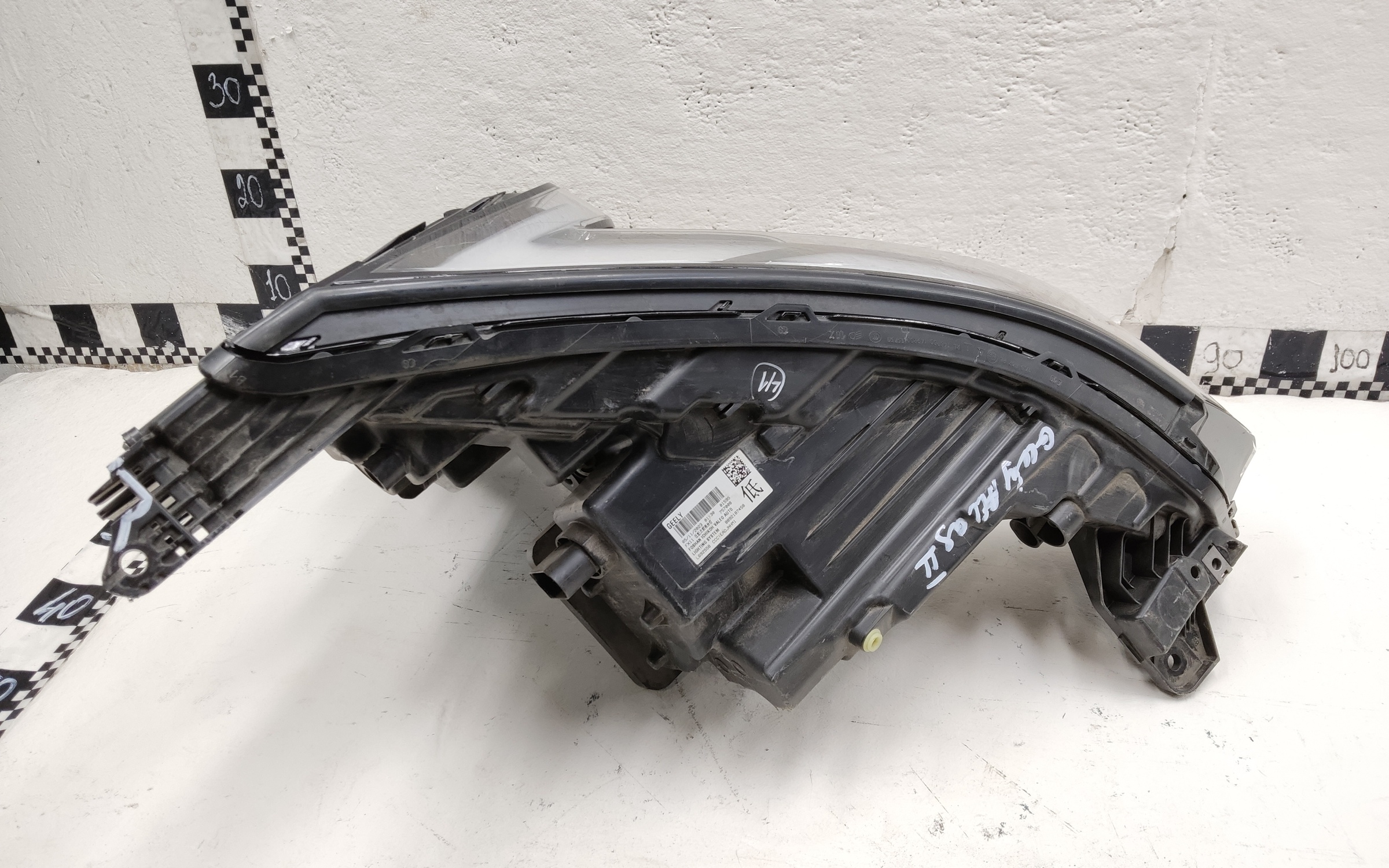 Фара передняя левая Geely Atlas 2 LED