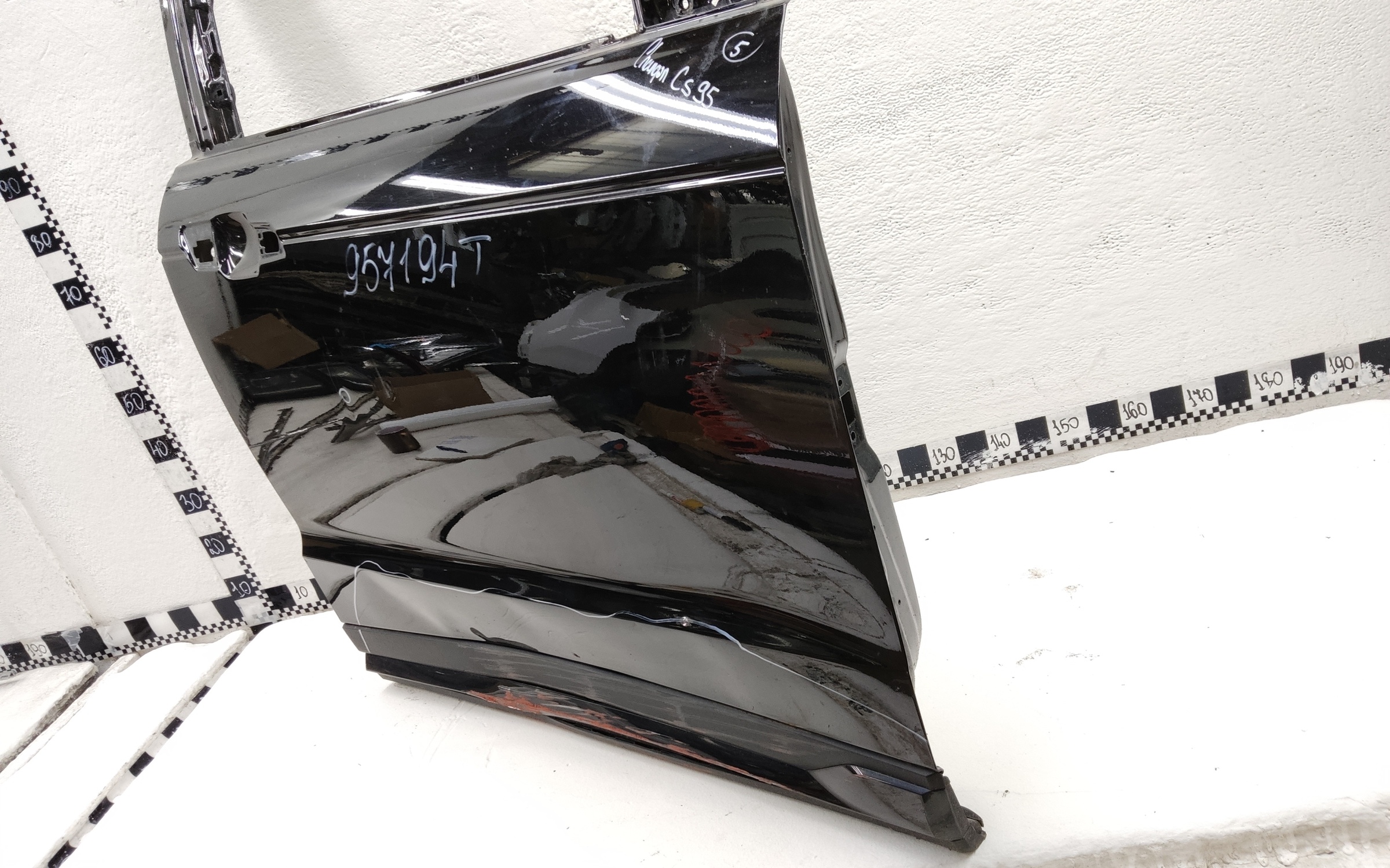 Дверь передняя правая Changan CS95 Restail