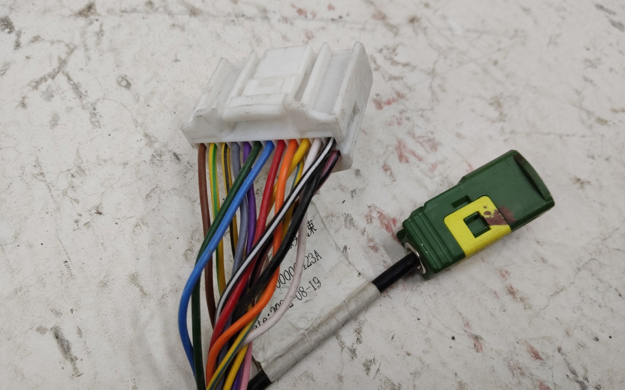 Зеркало левое Geely Tugella 16+1 контактов