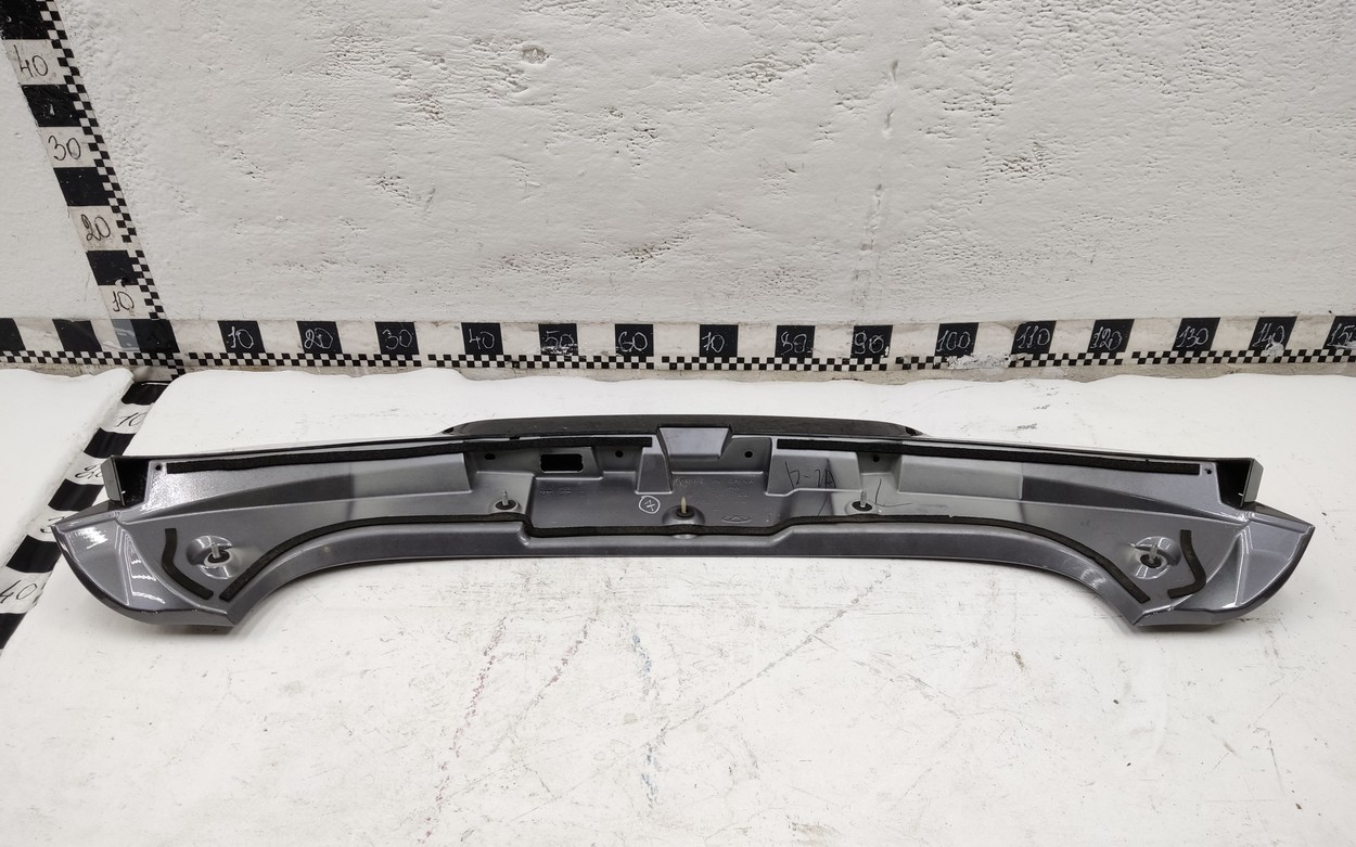 Спойлер крышки багажника Chery Tiggo 4 Pro