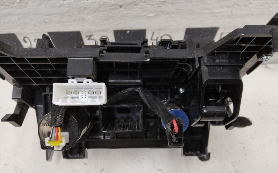 Ящик передней консоли Kia K5 3