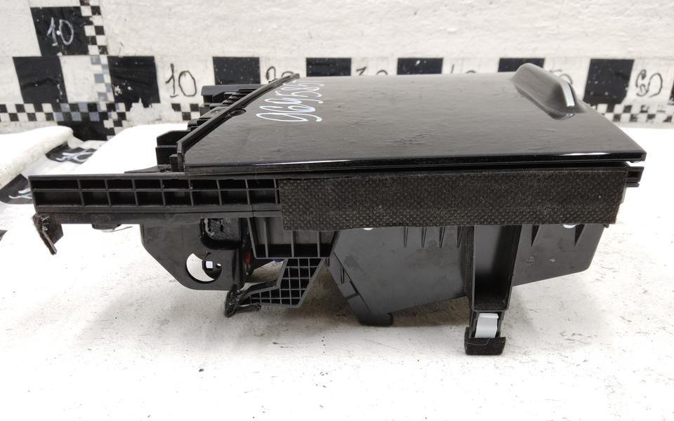 Ящик передней консоли Kia K5 3