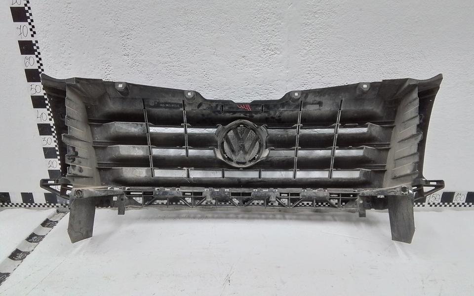 Решетка радиатора Volkswagen Crafter