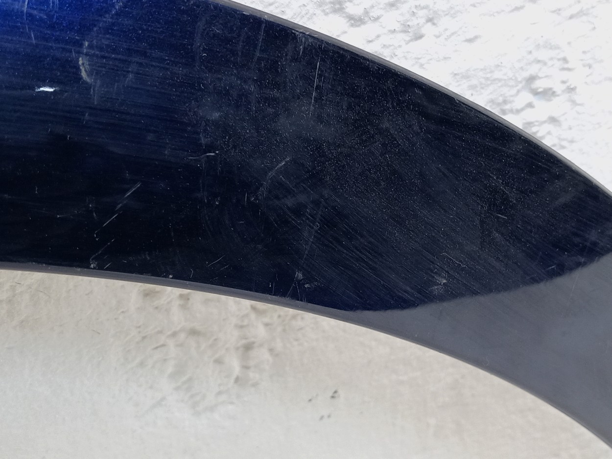 Накладка крыла переднего правого Toyota Highlander 4