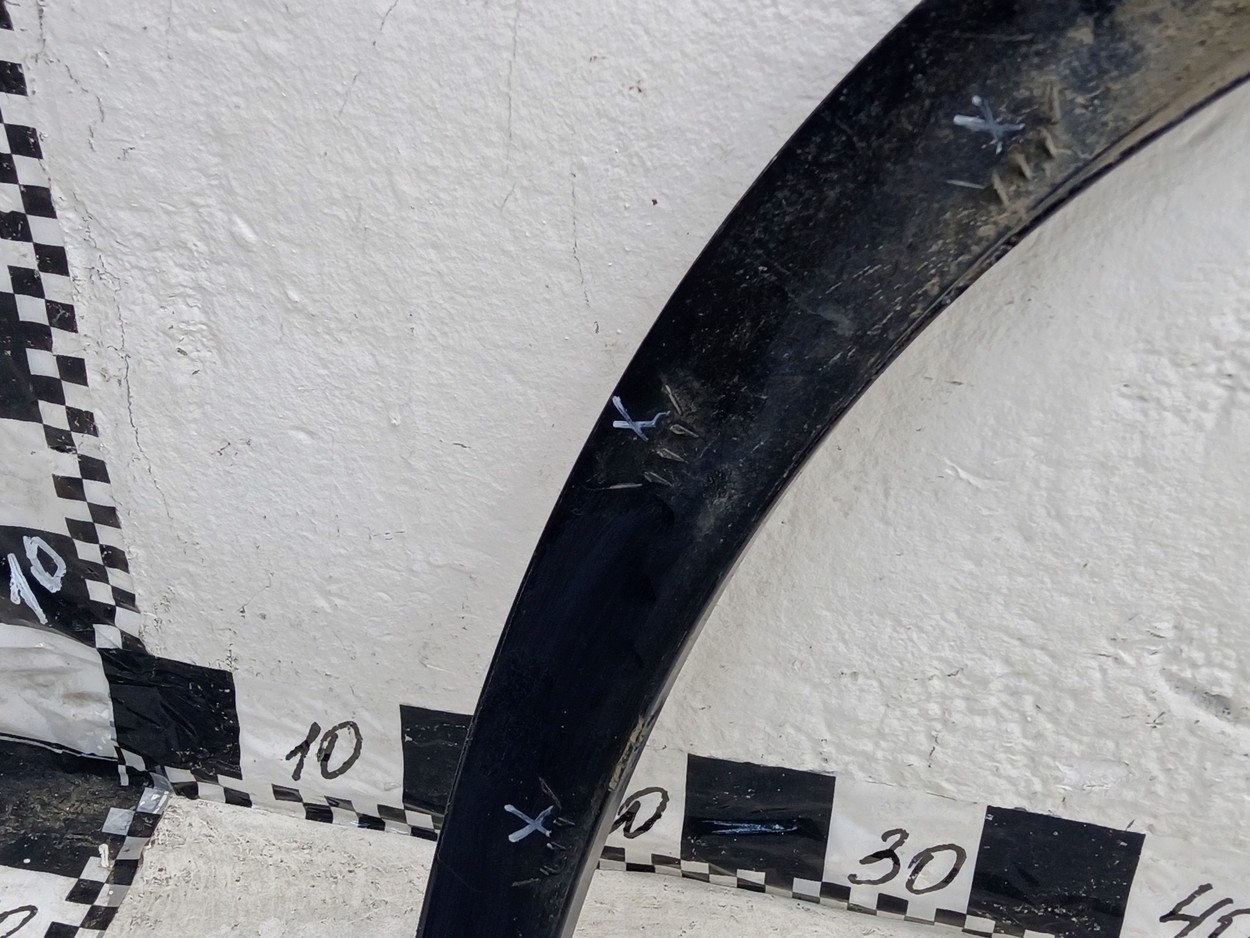 Накладка крыла переднего правого Toyota Highlander 4