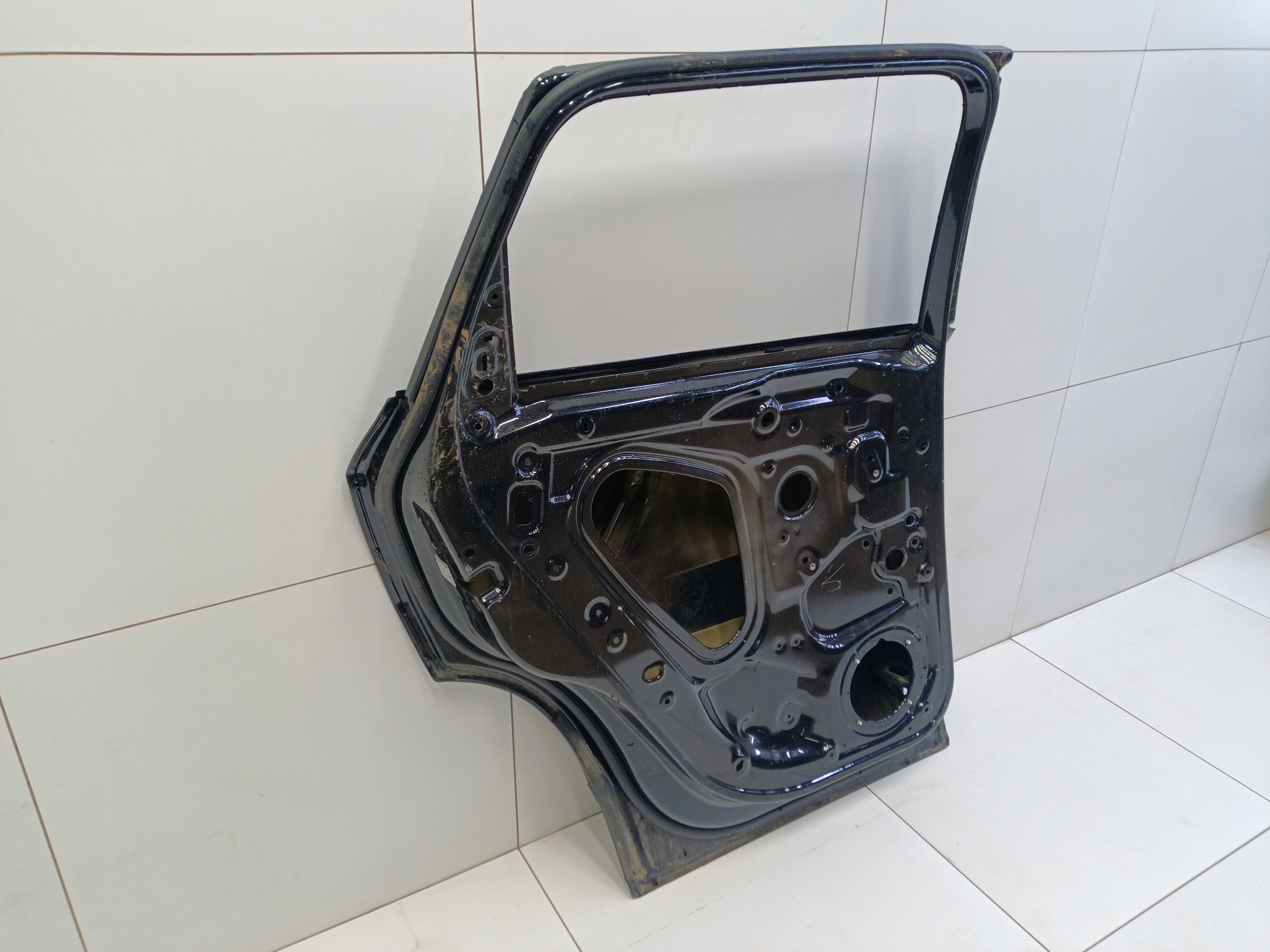 Дверь задняя левая Skoda Karoq