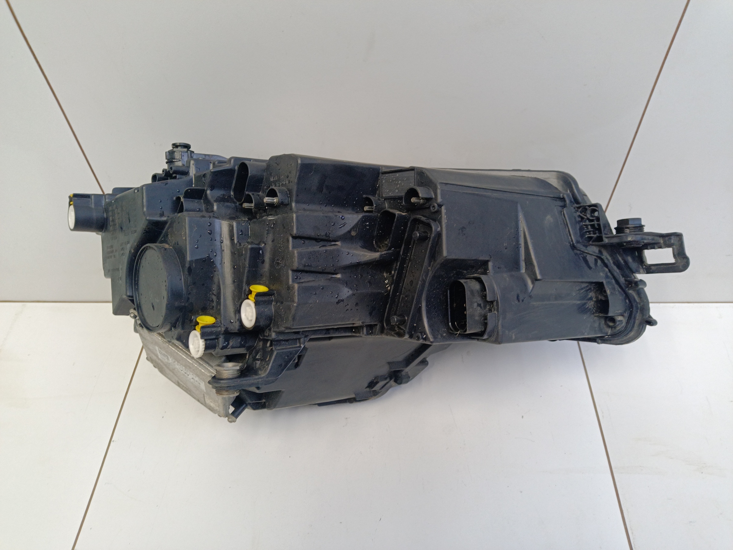 Фара передняя левая Skoda Karoq LED