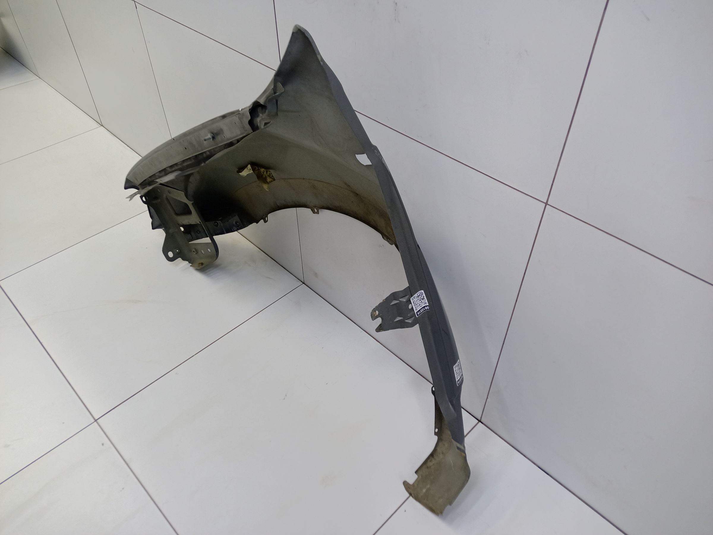 Крыло переднее правое Renault Duster 1