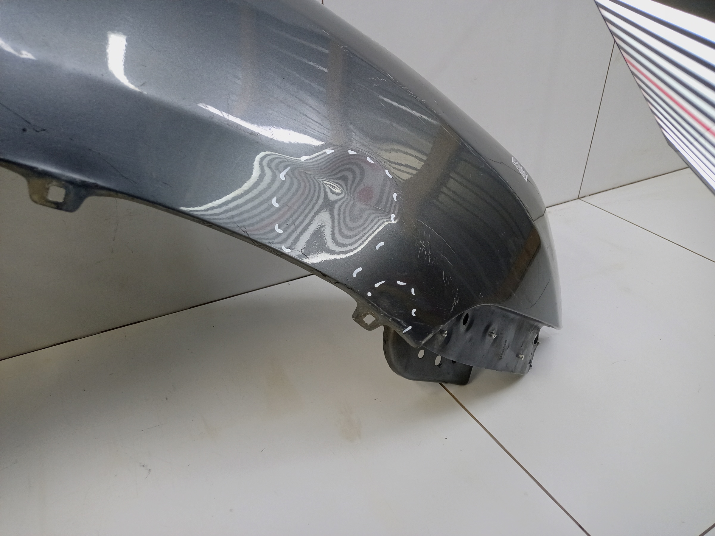 Крыло переднее правое Renault Duster 1