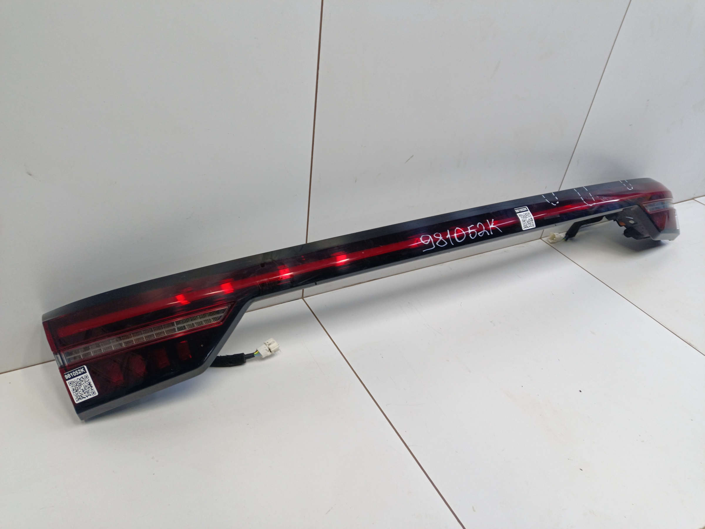 Фонарь крышки багажника Exeed LX