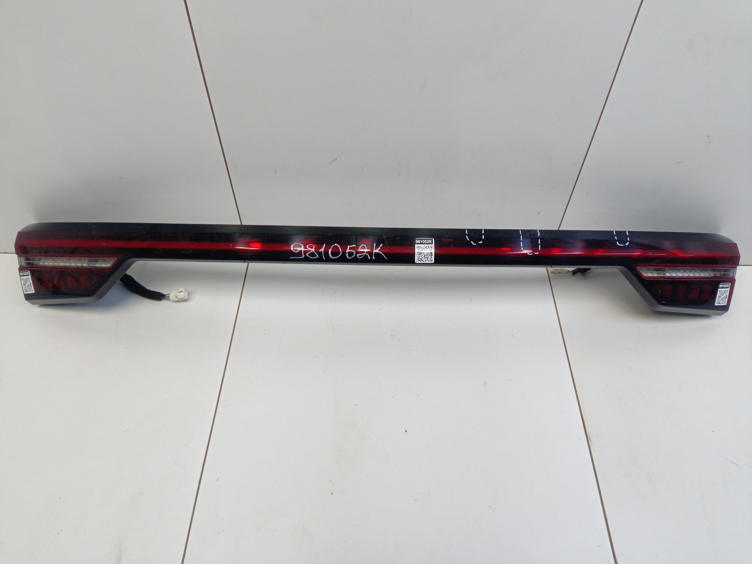 Фонарь крышки багажника Exeed LX