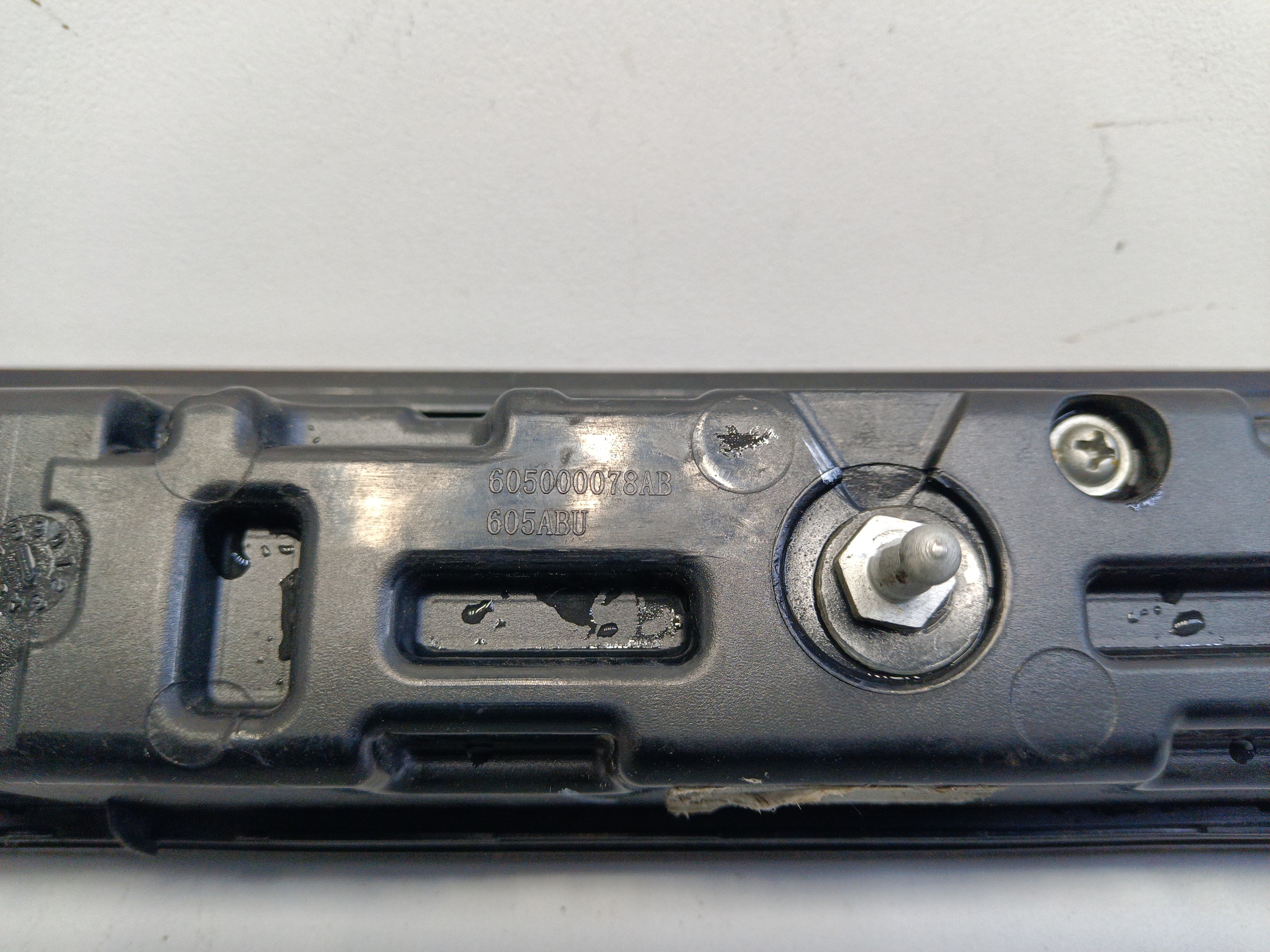 Фонарь крышки багажника Exeed LX