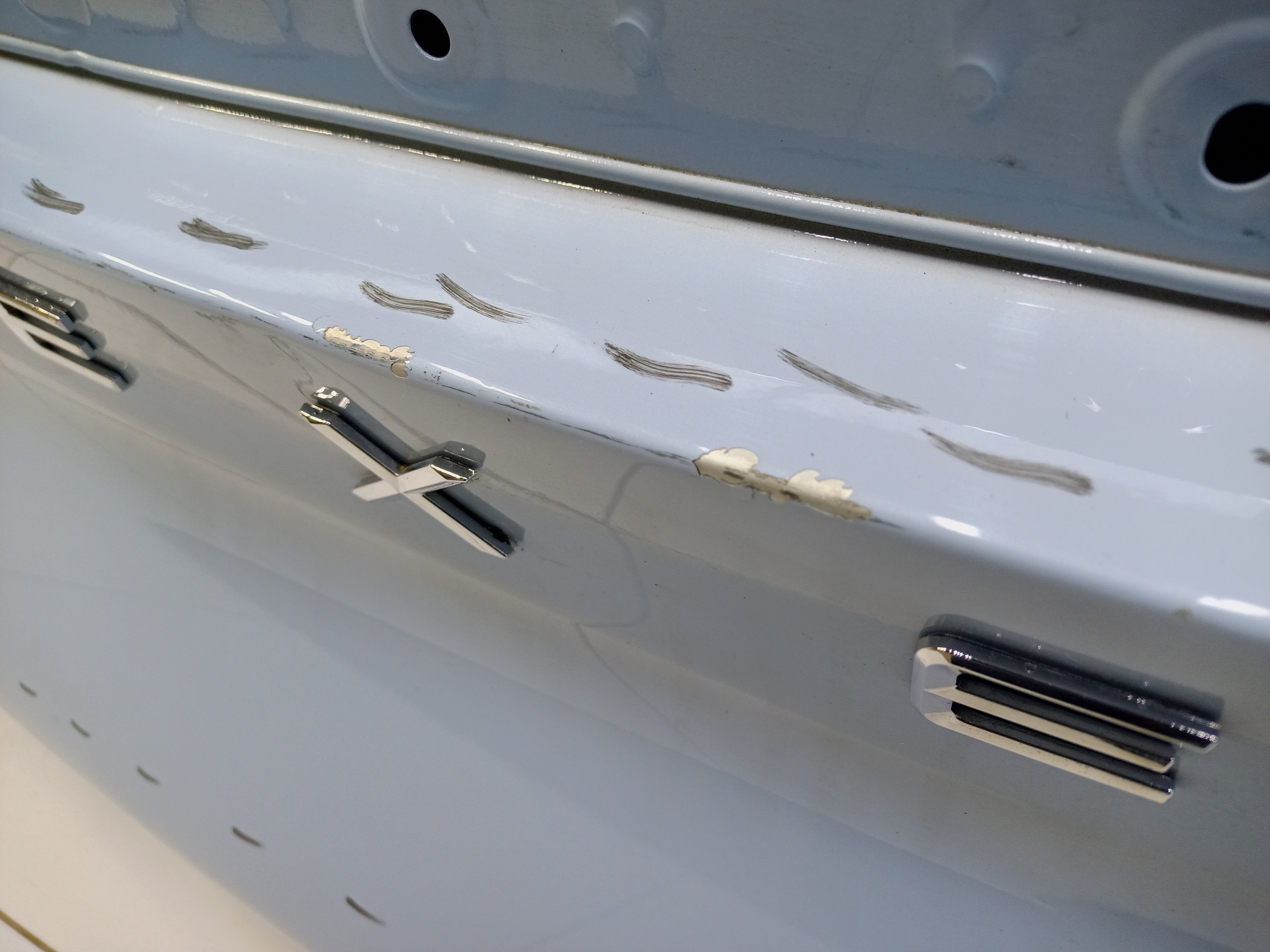 Крышка багажника Exeed LX