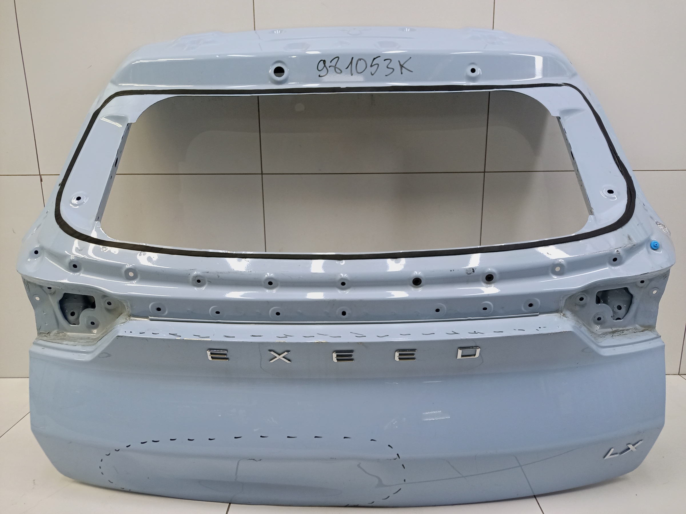 Крышка багажника Exeed LX