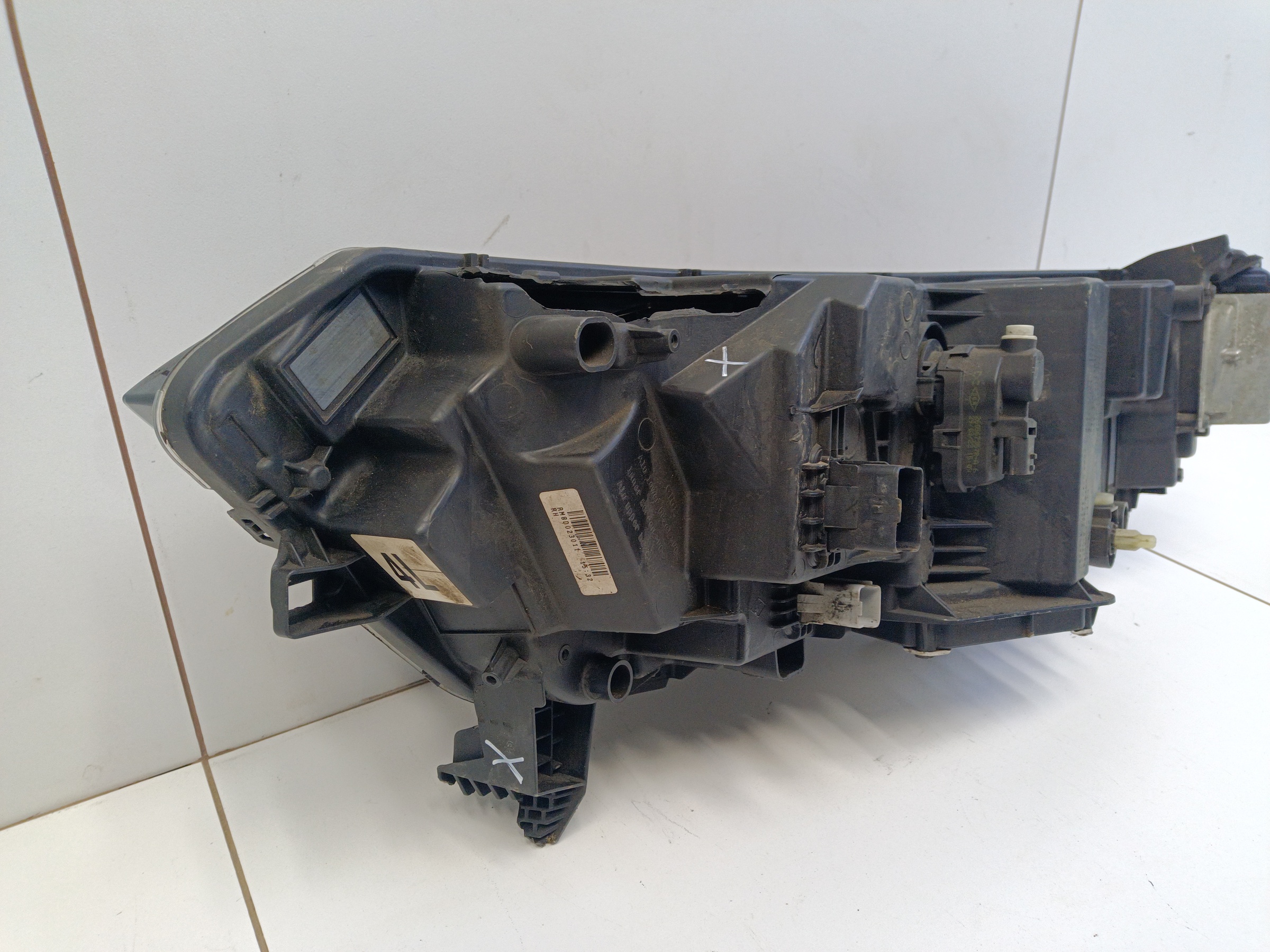 Фара передняя правая Renault Koleos 2 Restail LED