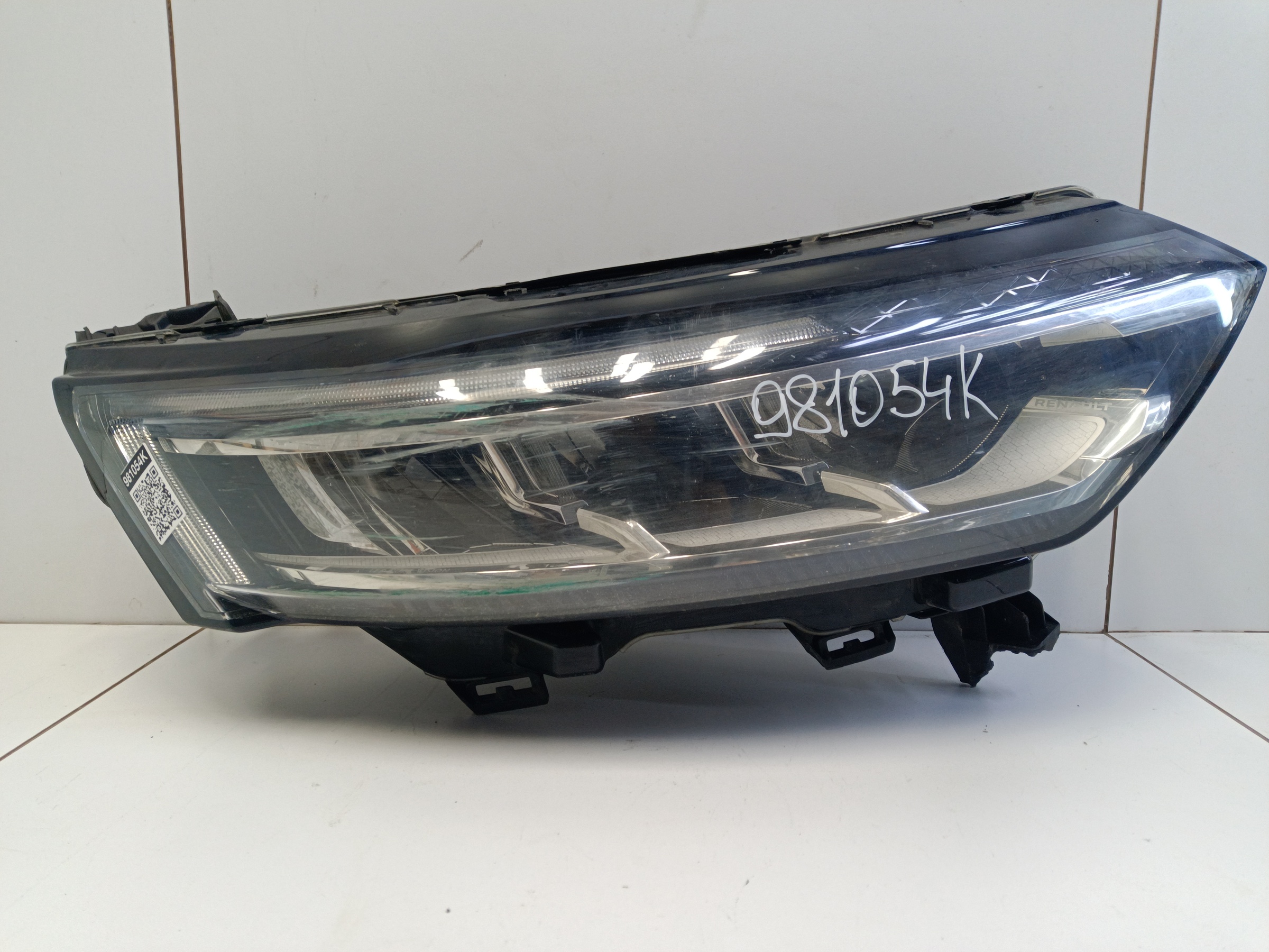 Фара передняя правая Renault Koleos 2 Restail LED