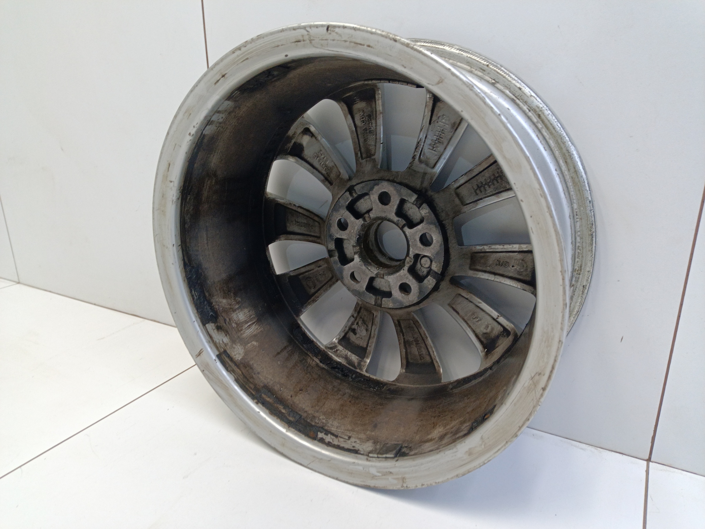 Диск колеса литой Skoda Karoq R16