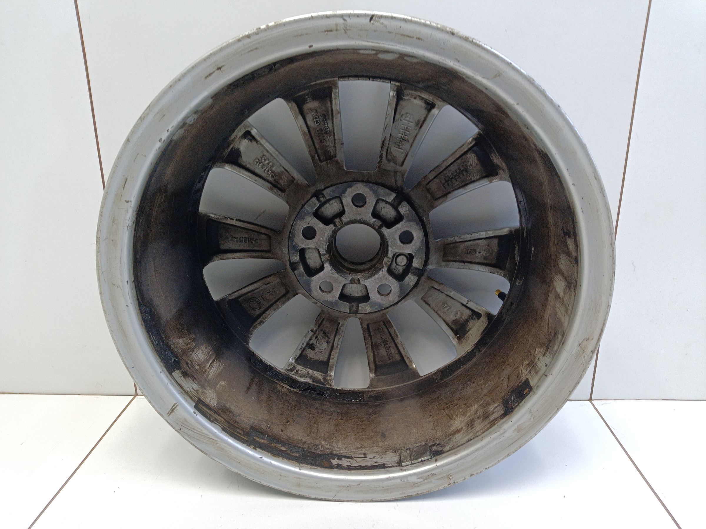 Диск колеса литой Skoda Karoq R16