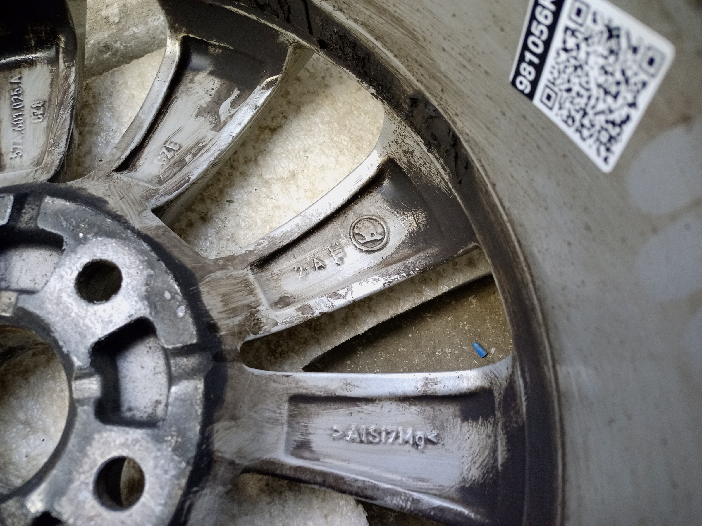 Диск колеса литой Skoda Karoq R16