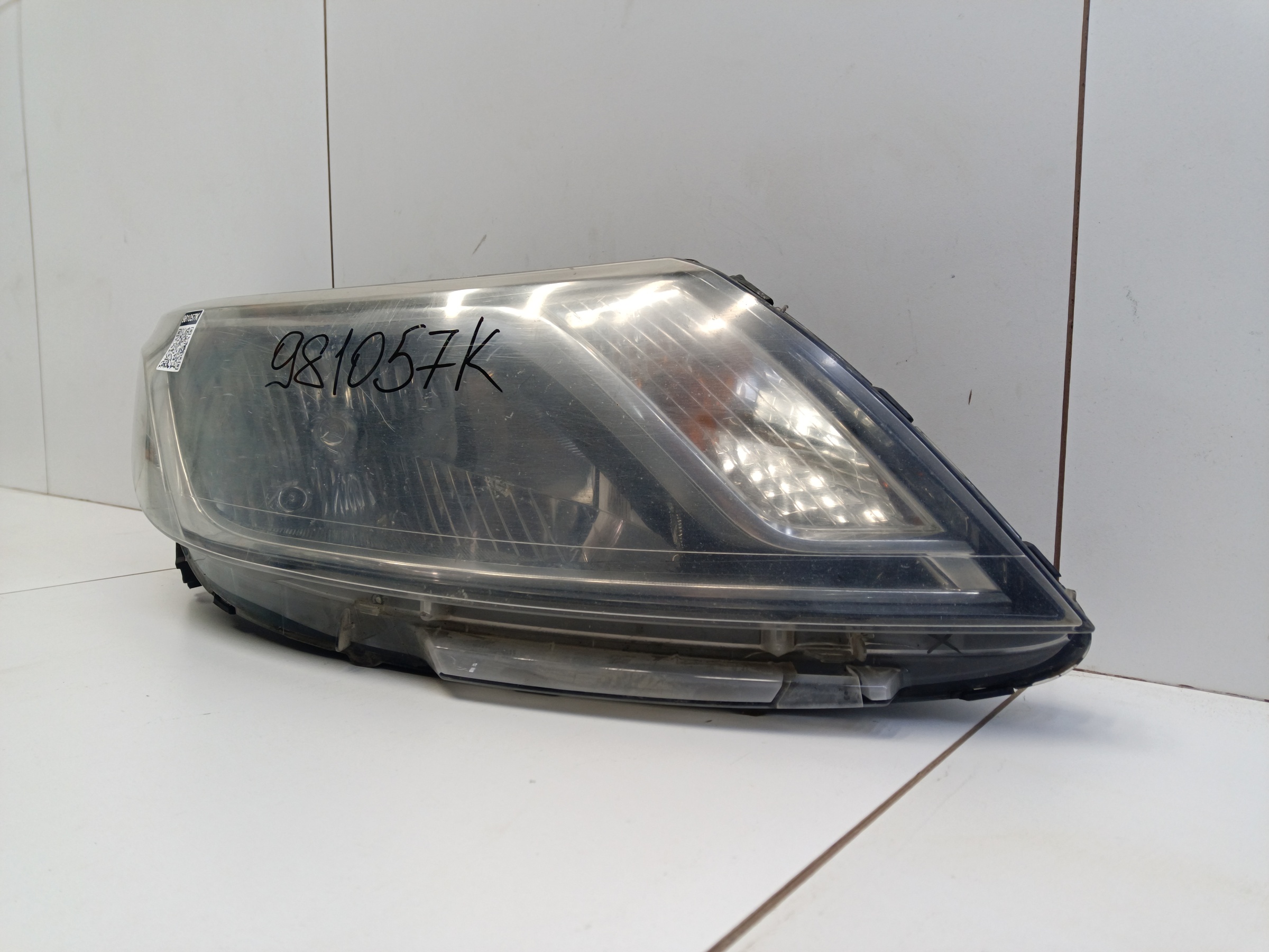 Фара передняя правая Kia Rio 3