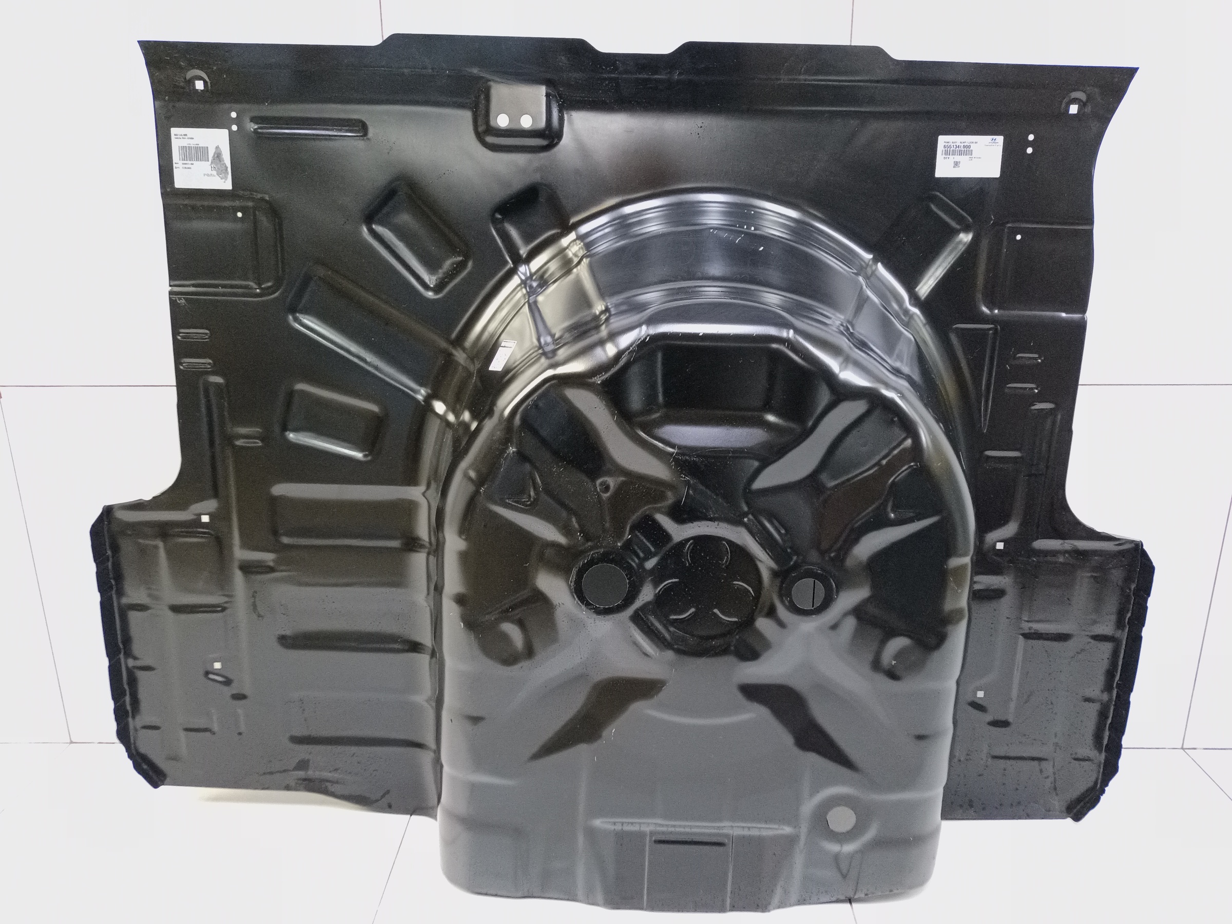 Пол багажника " корыто " Hyundai Solaris 1 Sedan