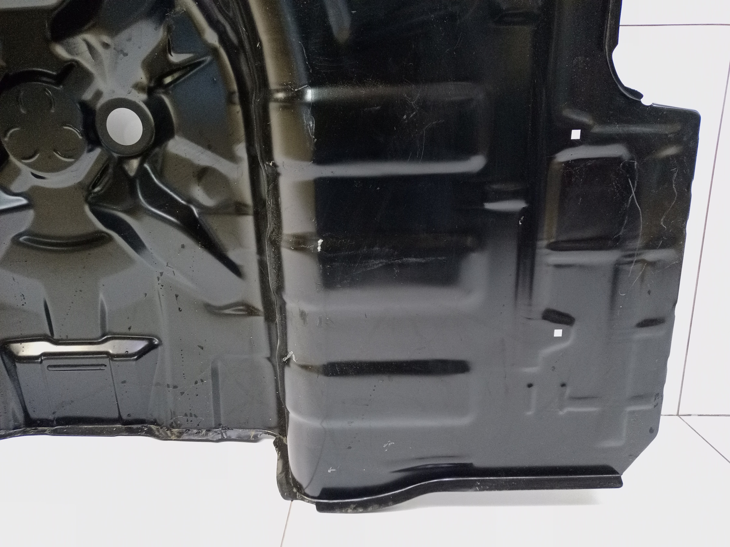 Пол багажника " корыто " Hyundai Solaris 1 Sedan