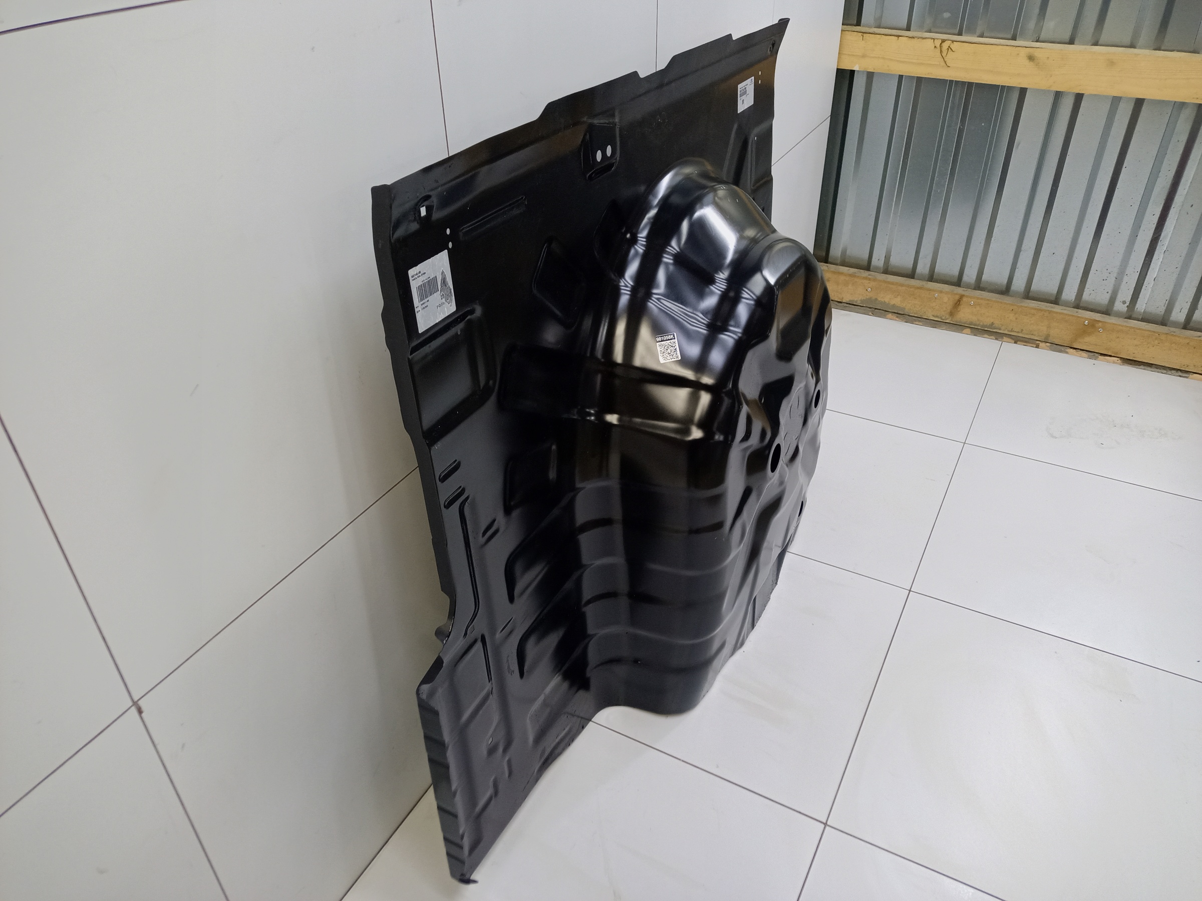 Пол багажника " корыто " Hyundai Solaris 1 Sedan