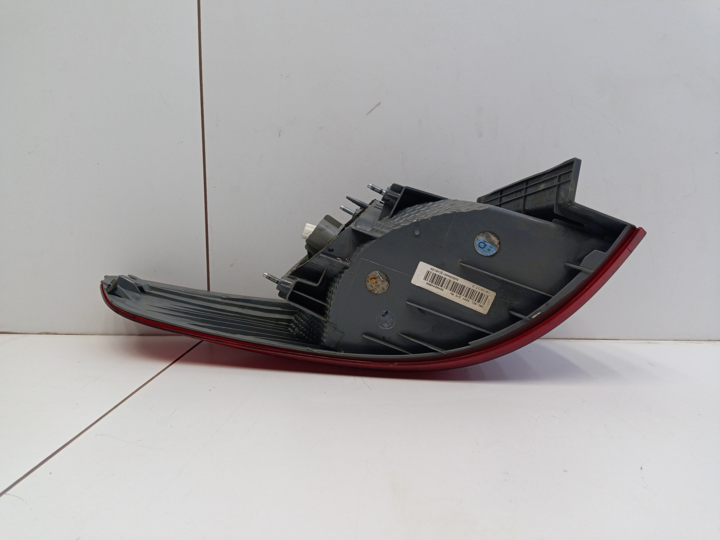 Фонарь задний правый наружный Kia Rio 3 Sedan