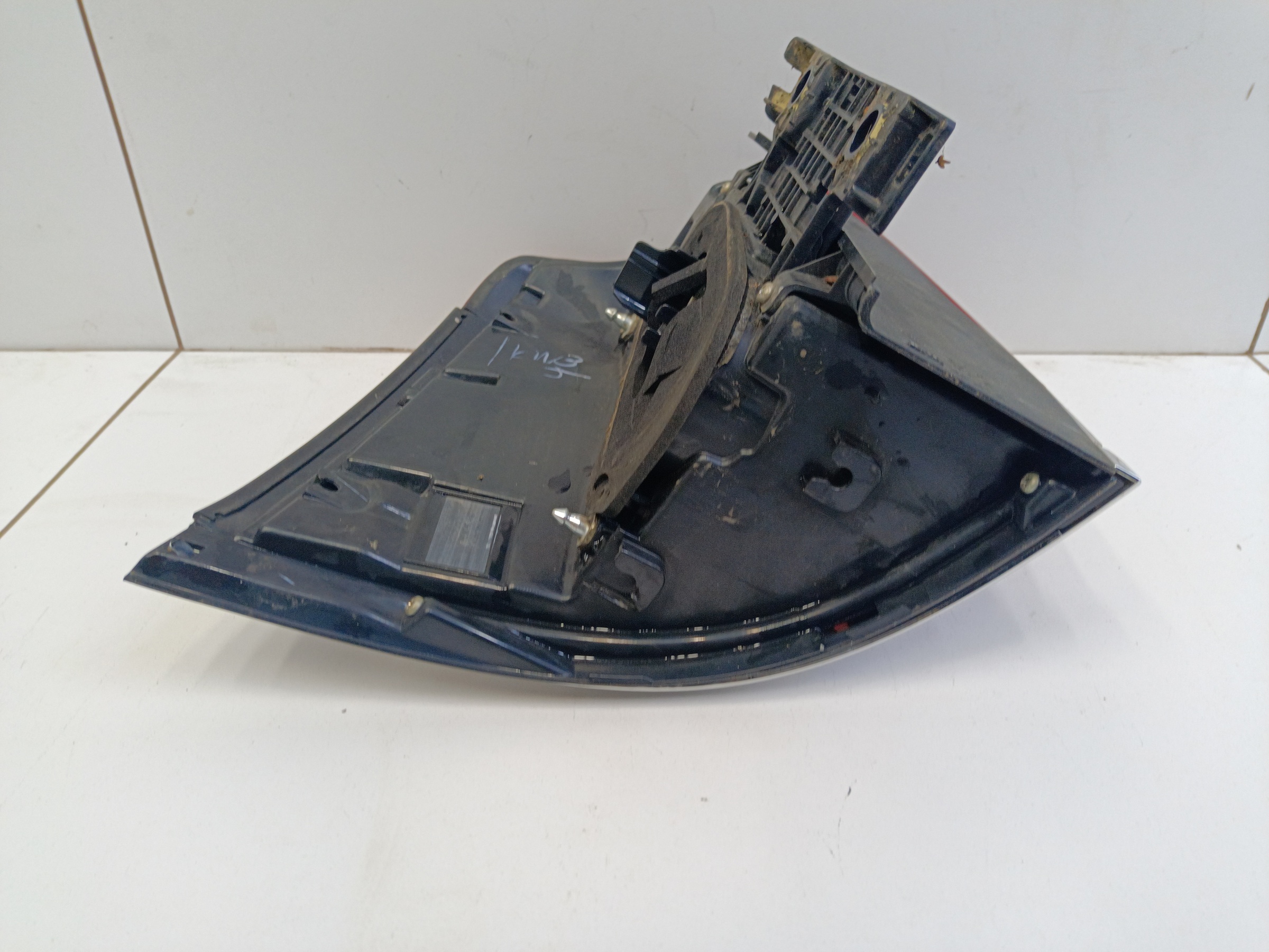 Фонарь задний правый наружный Toyota Land Cruiser 200 Restail 2 LED