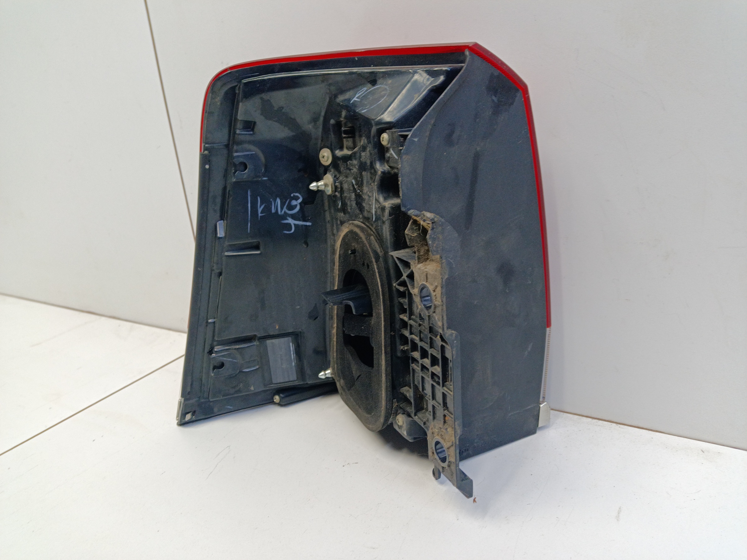 Фонарь задний правый наружный Toyota Land Cruiser 200 Restail 2 LED