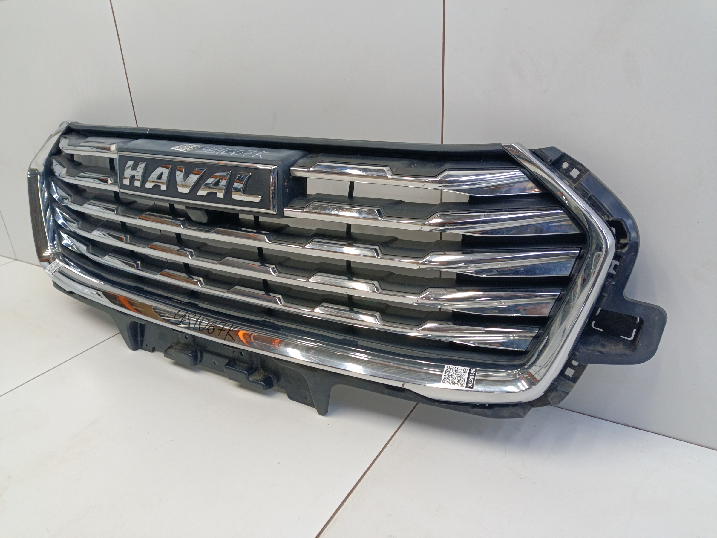 Решётка радиатора Haval Jolion без камеры