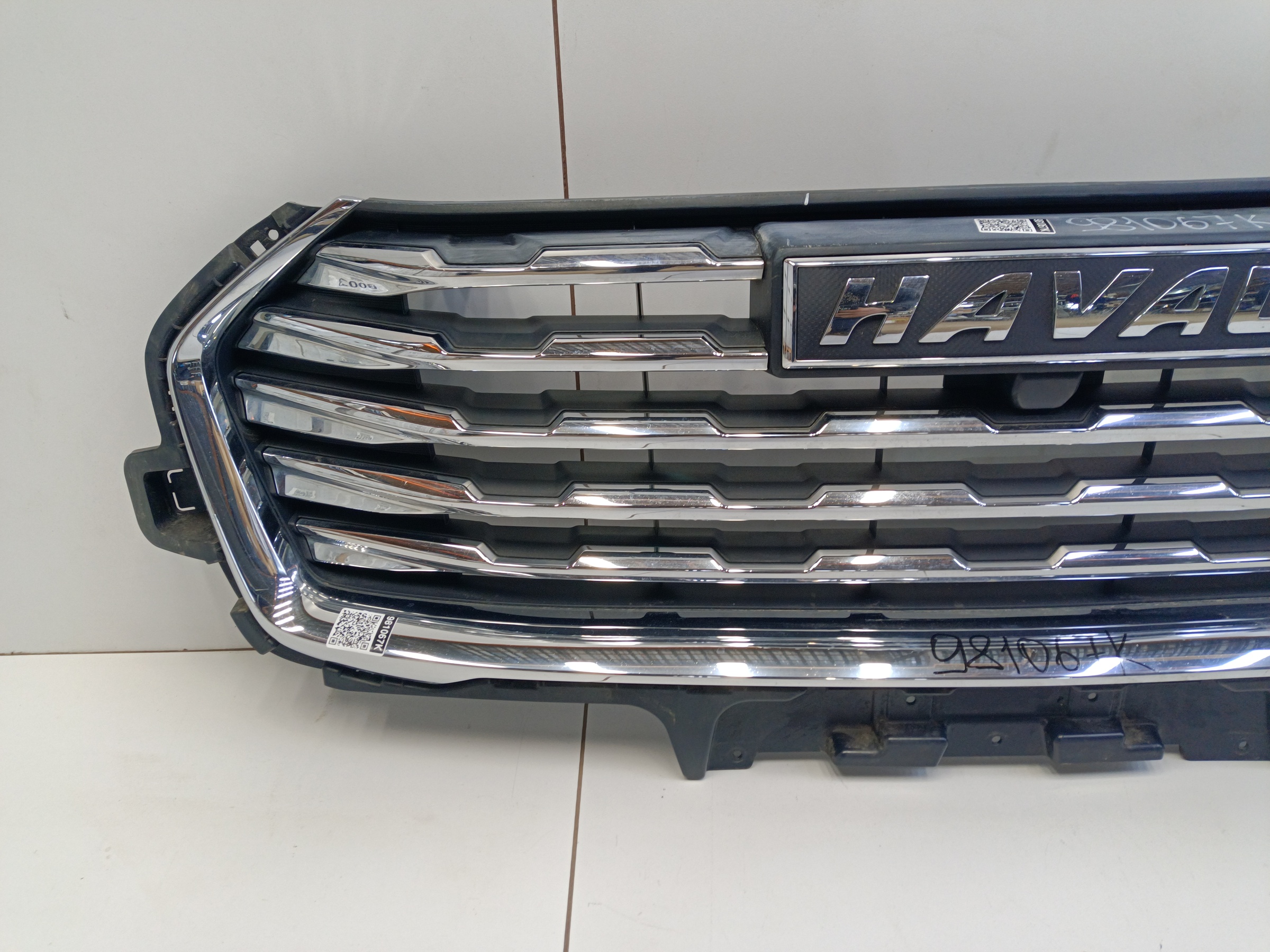 Решётка радиатора Haval Jolion без камеры