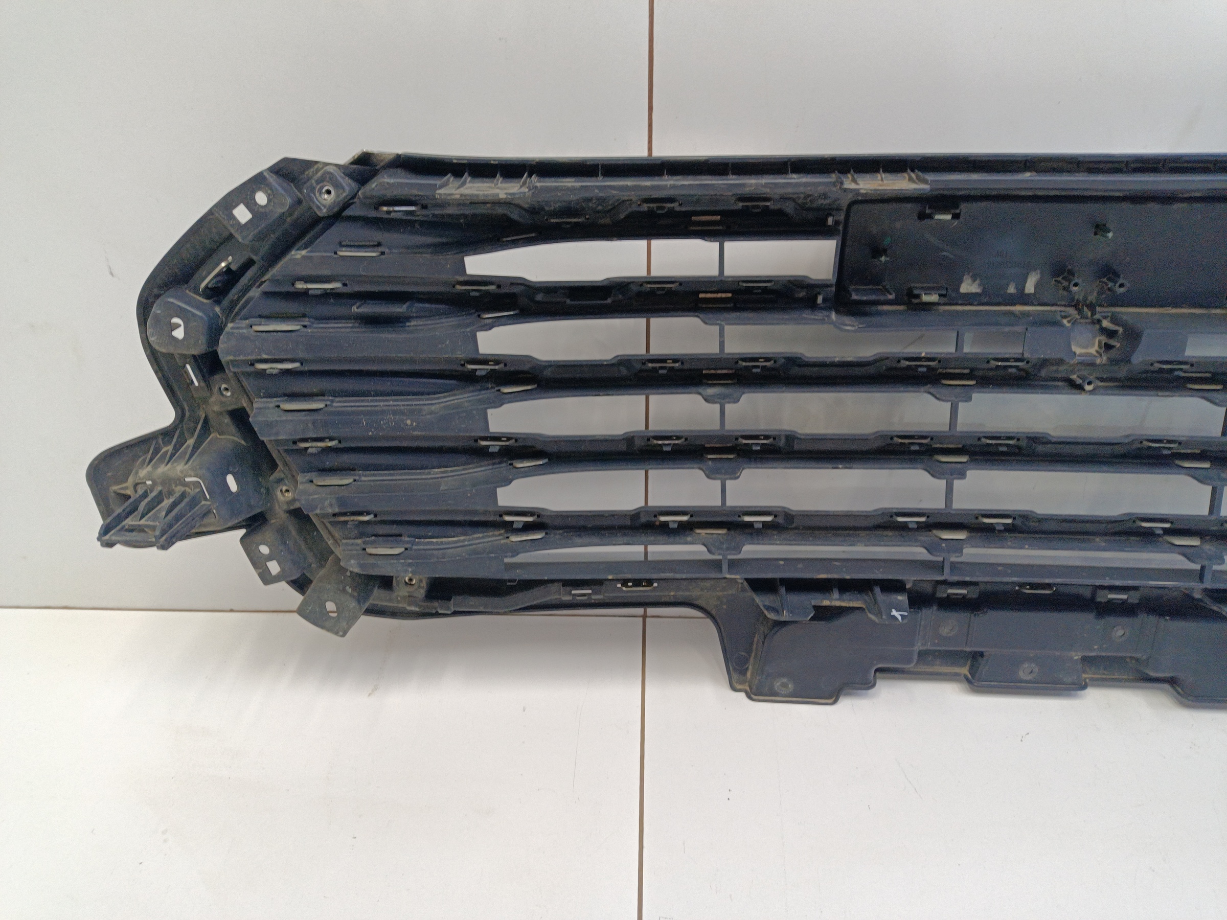 Решётка радиатора Haval Jolion без камеры